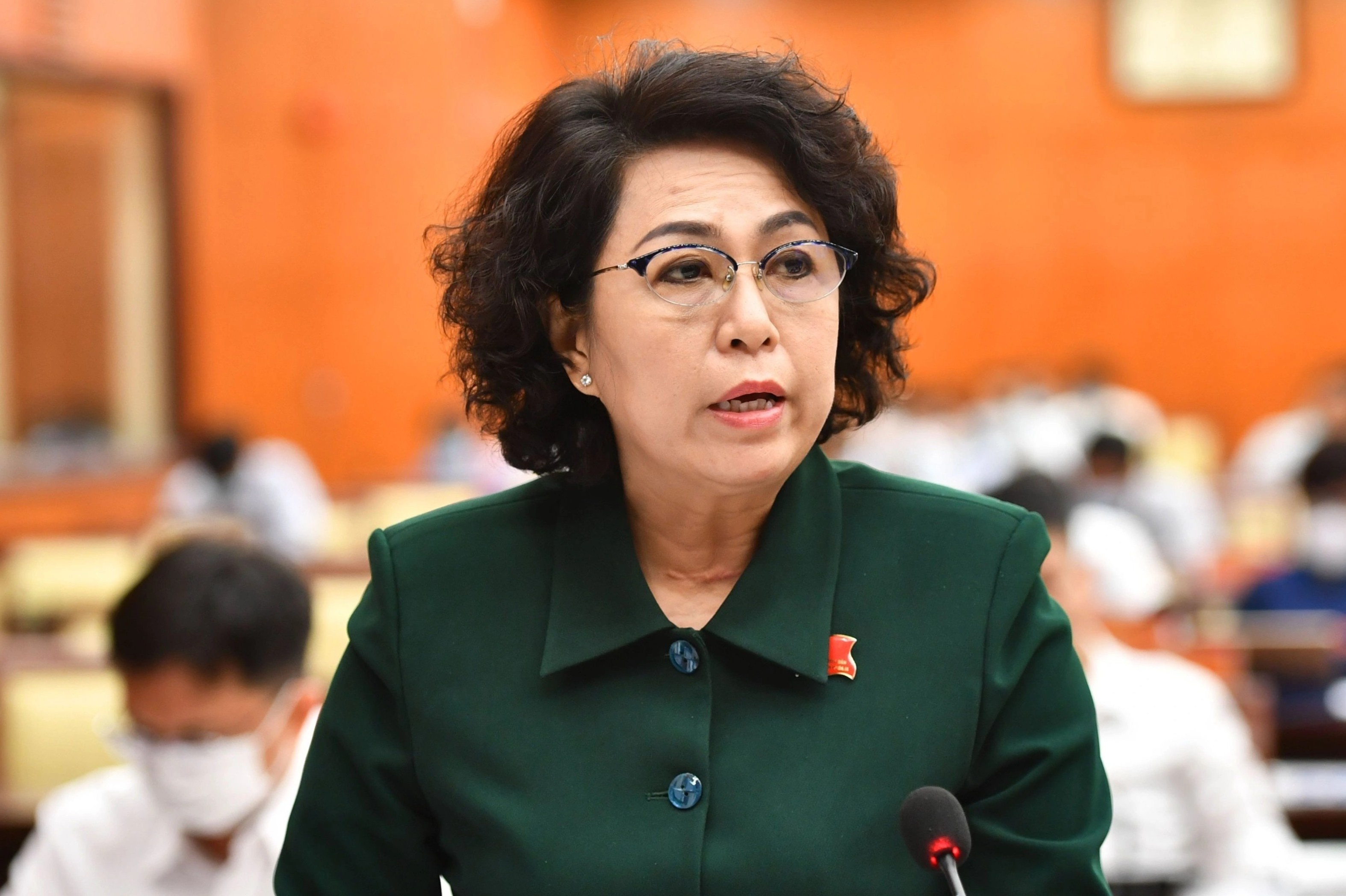 Ba To Thi Bich Chau lam Bi thu Quan uy quan 1 hinh anh