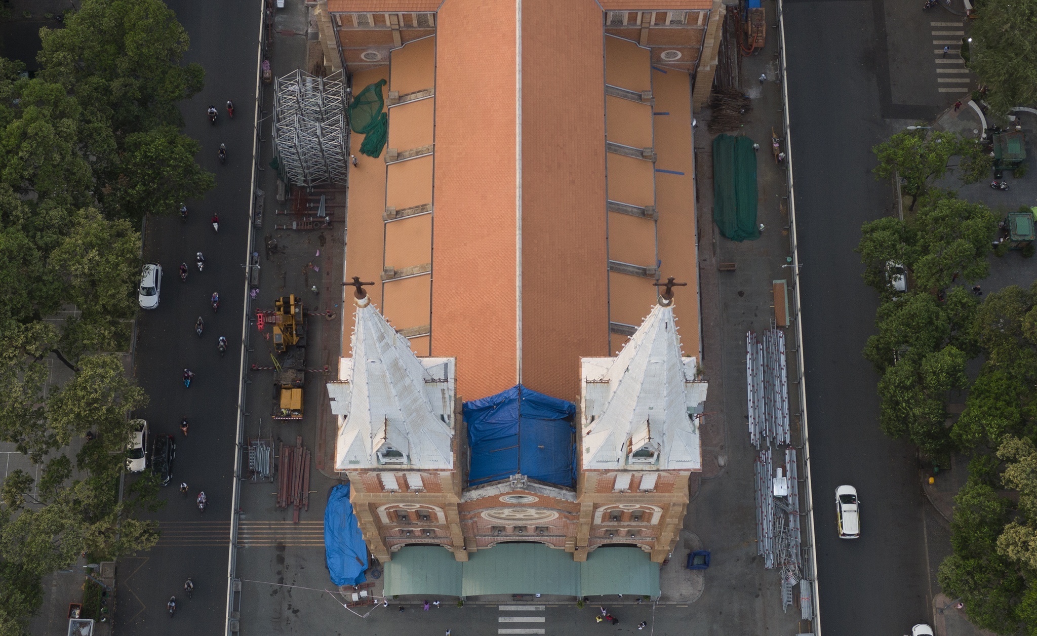 Trung tu nha tho Duc Ba anh 1