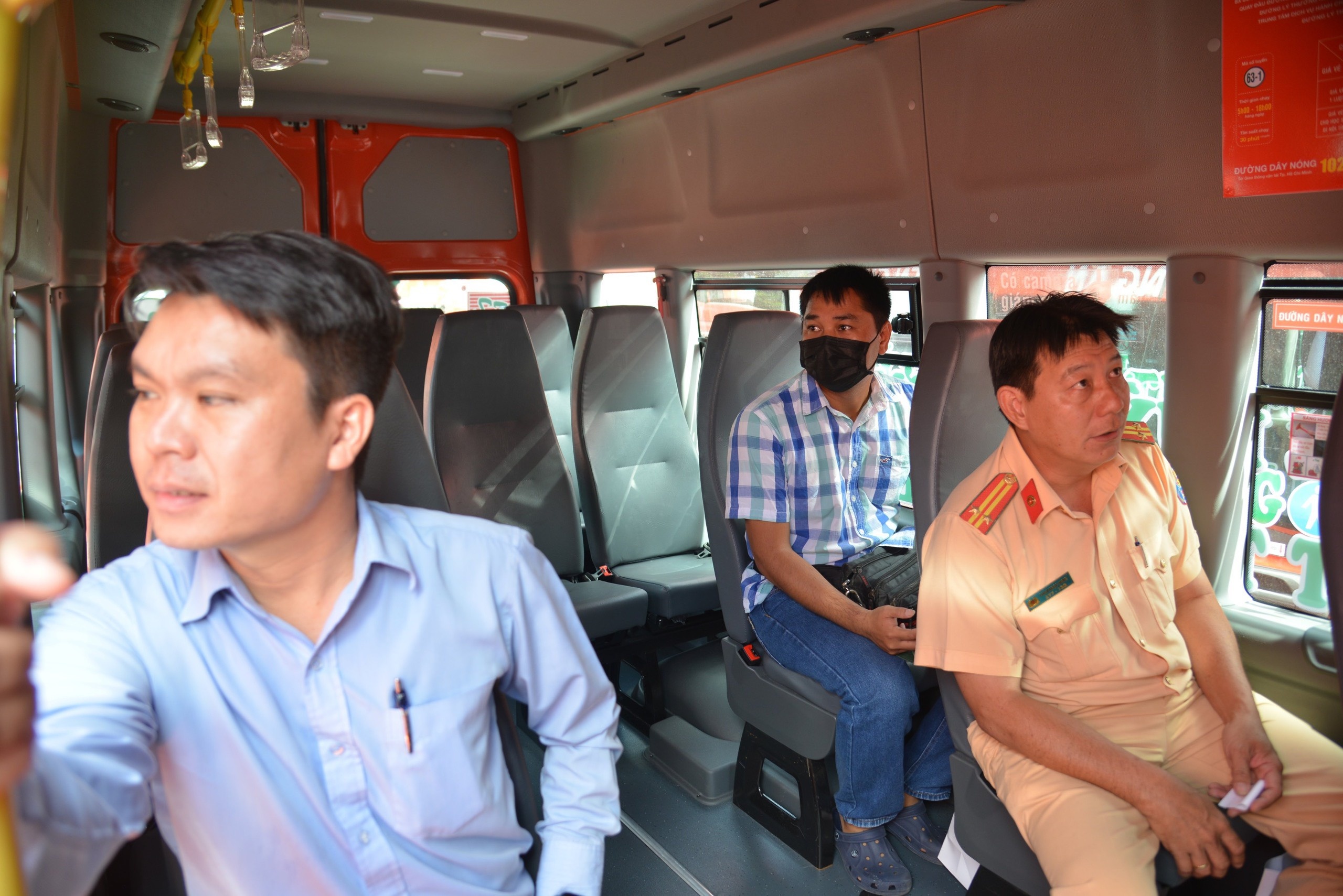 Tuyen xe buyt noi TP.HCM voi mien Tay chinh thuc hoat dong hinh anh