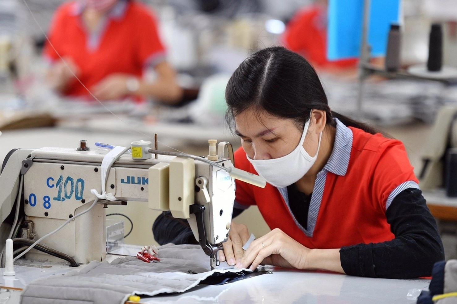 TP.HCM yeu cau lam viec cuoi tuan de chi tien ho tro thue nha cho NLD hinh anh