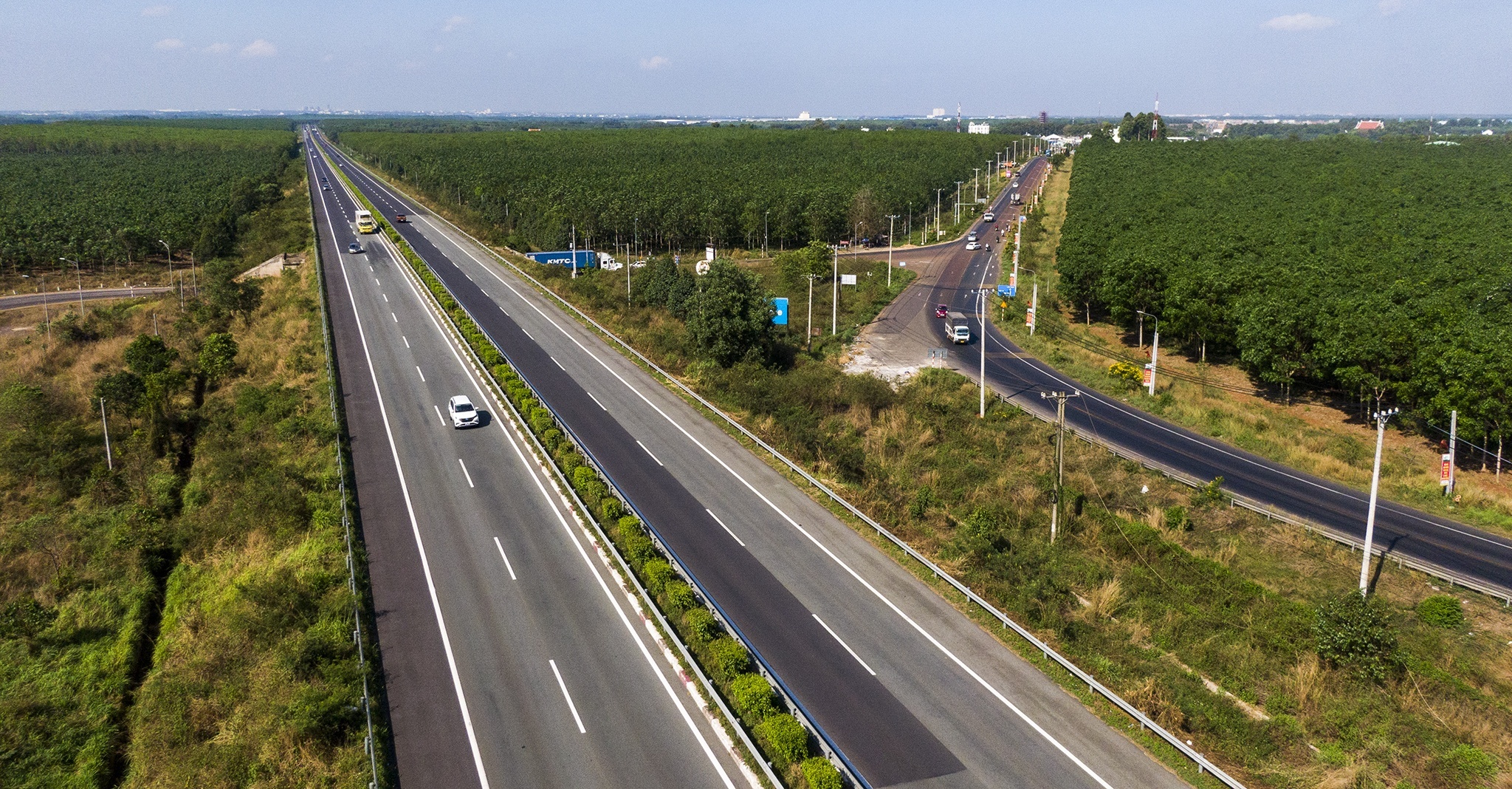 De xuat them cau noi ket TP.HCM - Dong Nai hinh anh