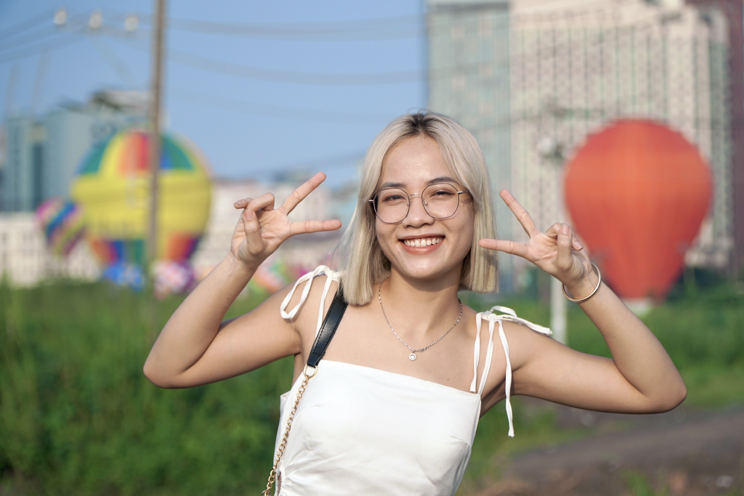 Nguoi dan hao huc ngam khinh khi cau tren song Sai Gon hinh anh