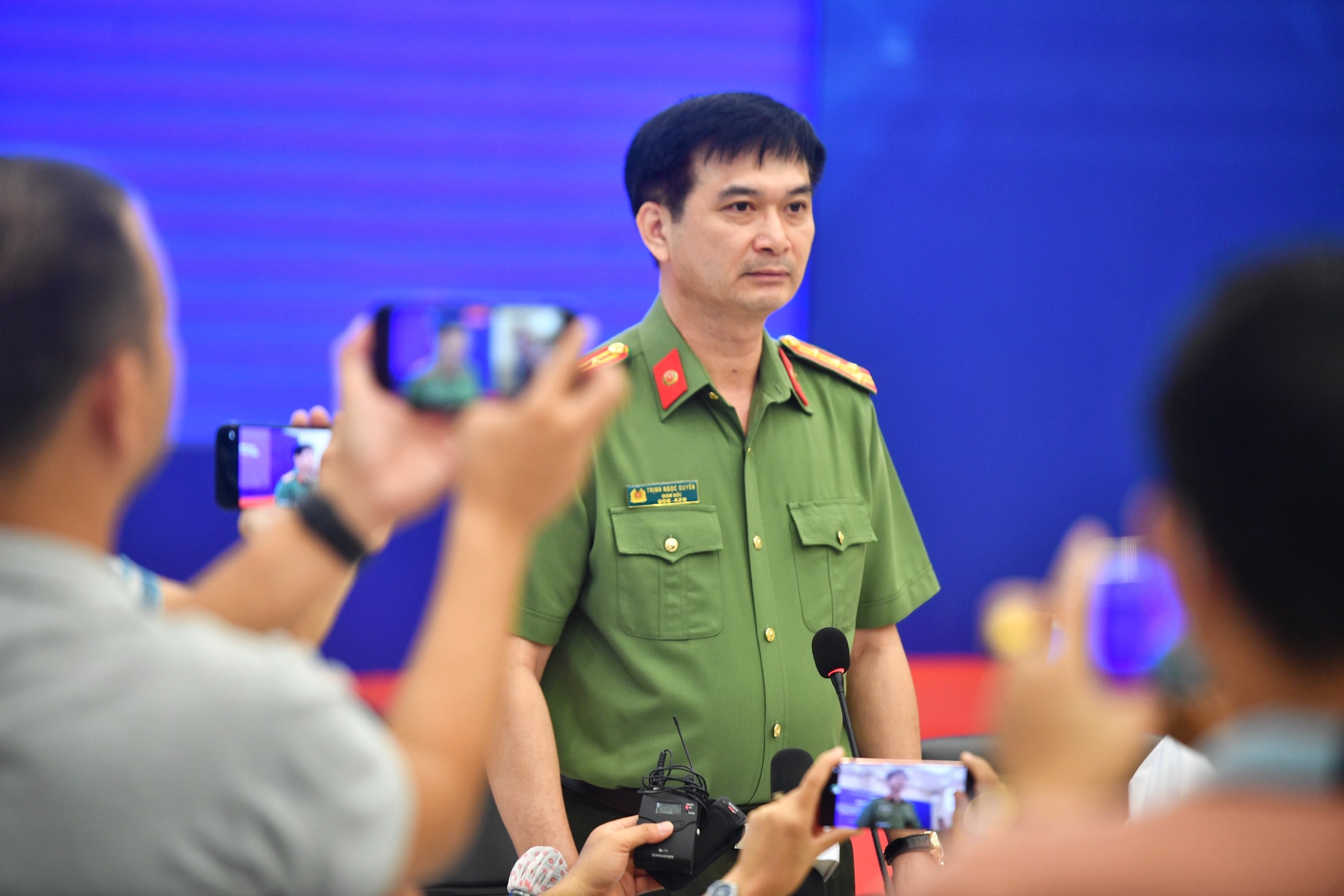 chay karaoke Binh Duong anh 1