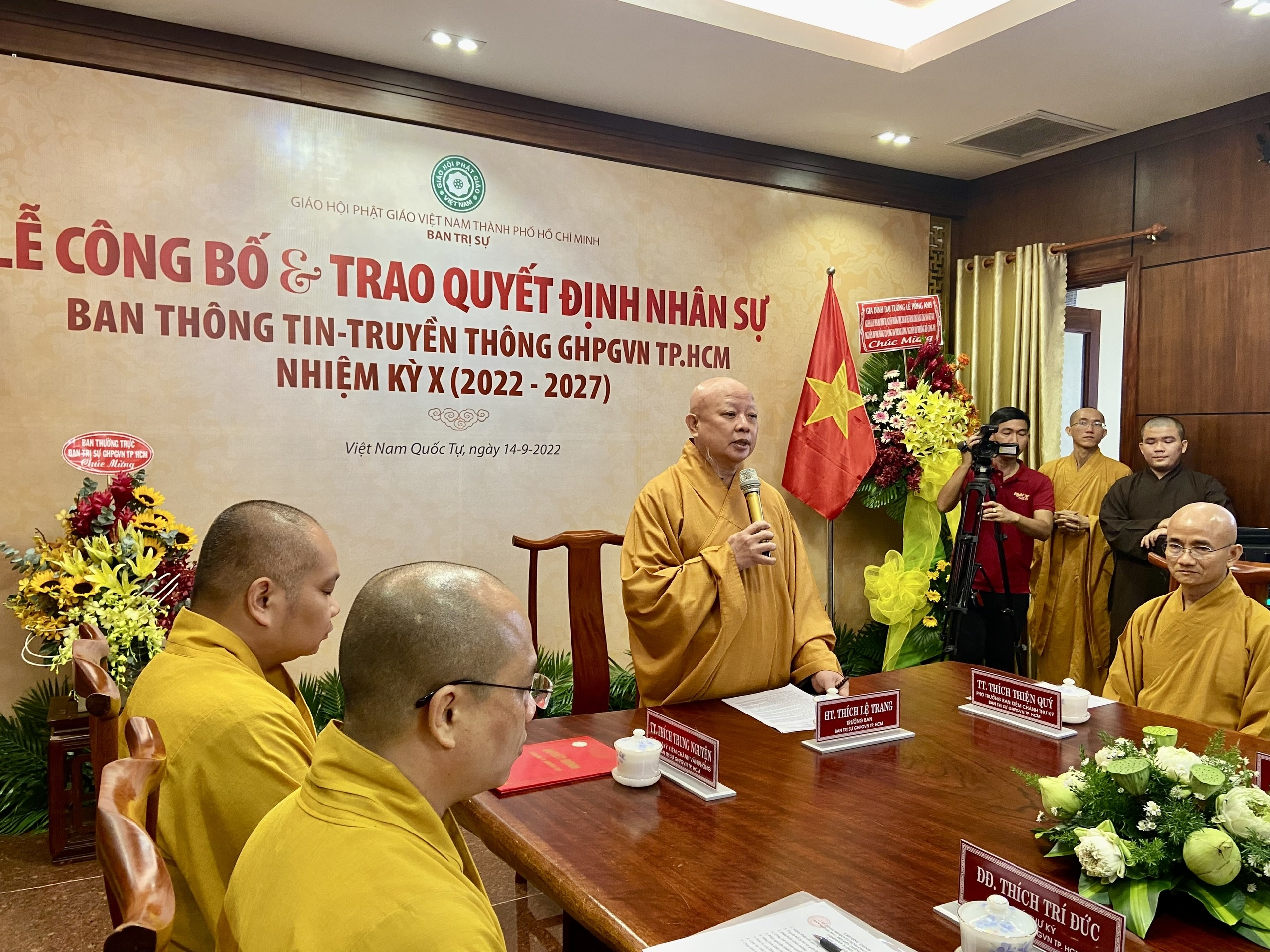 Phat giao Viet Nam anh 2