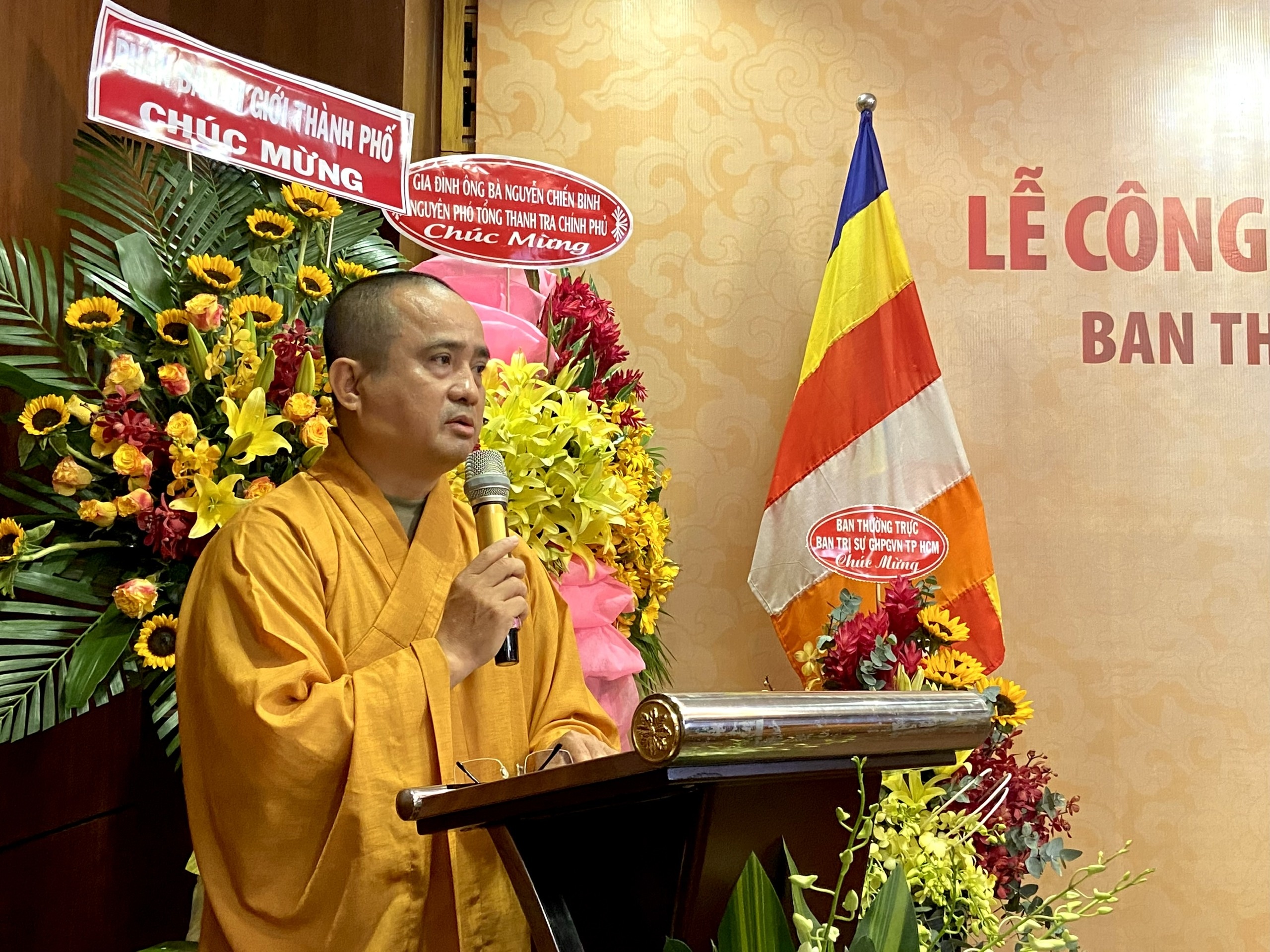 Phat giao Viet Nam anh 1