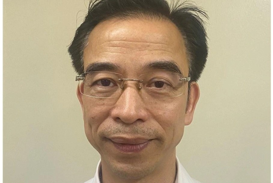 Xem xet 'tuoc' danh hieu cong dan uu tu doi voi ong Nguyen Quang Tuan hinh anh