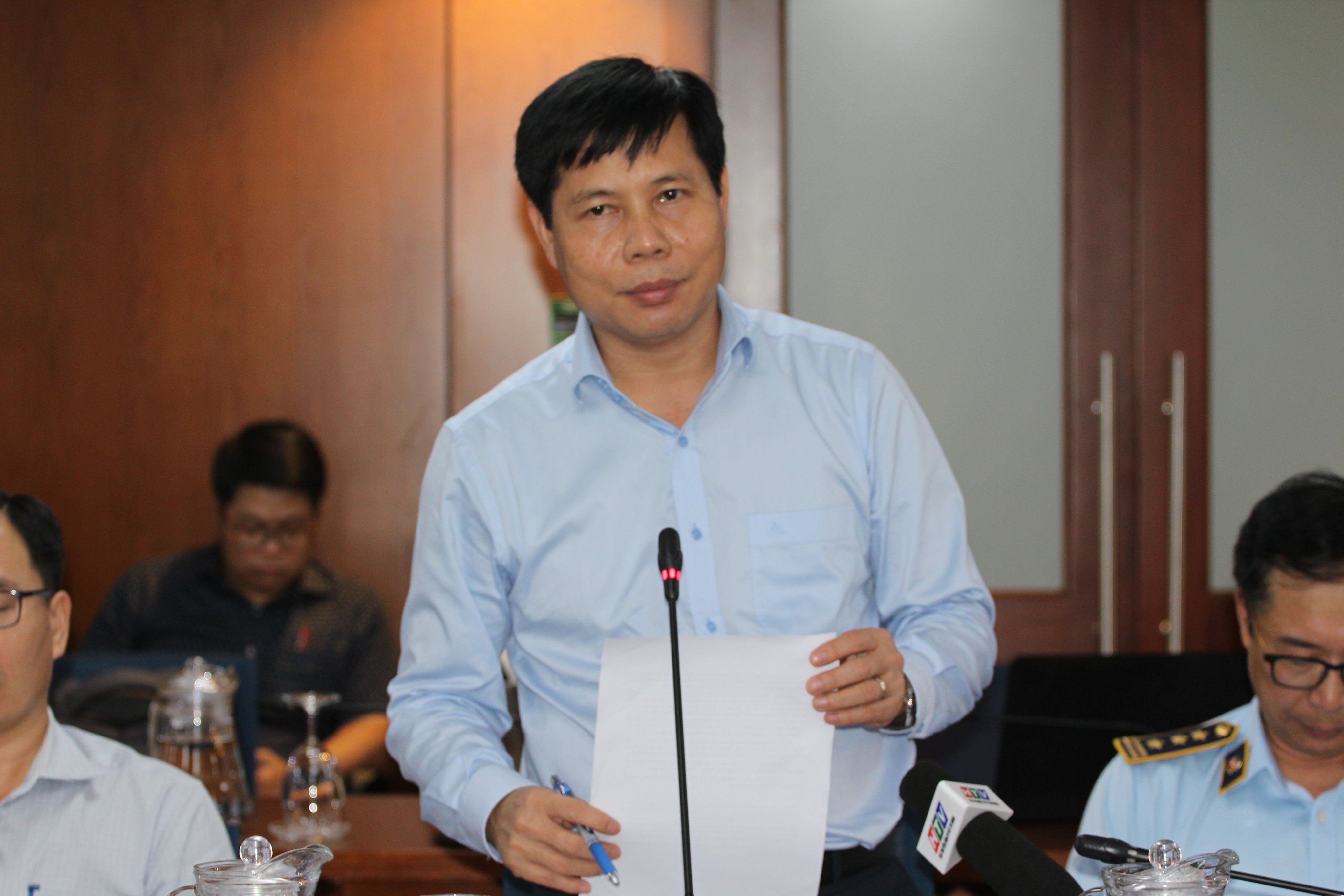 xe du ben coc, anh 1