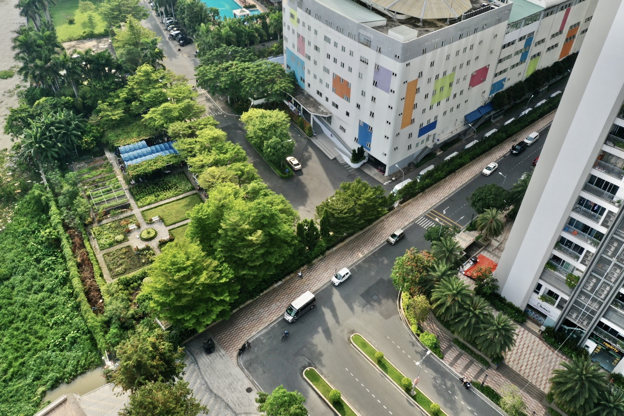 mo duong ven song anh 2