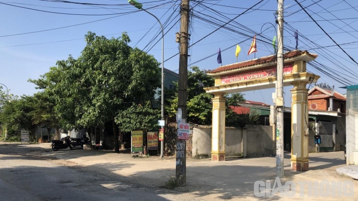 cot dien giua duong anh 2