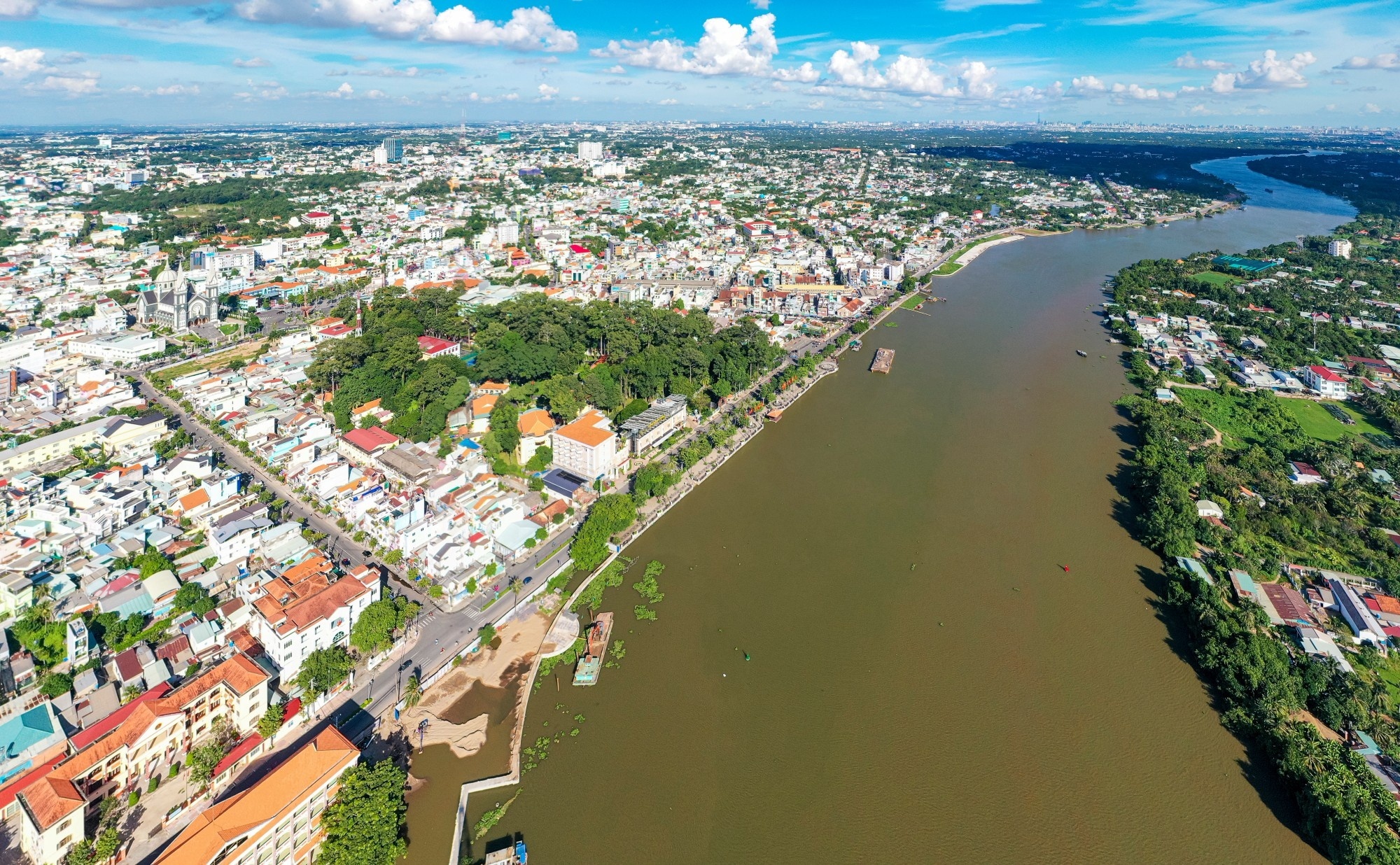 6 dia phuong ban huong lien ket du lich vung Dong Nam Bo hinh anh