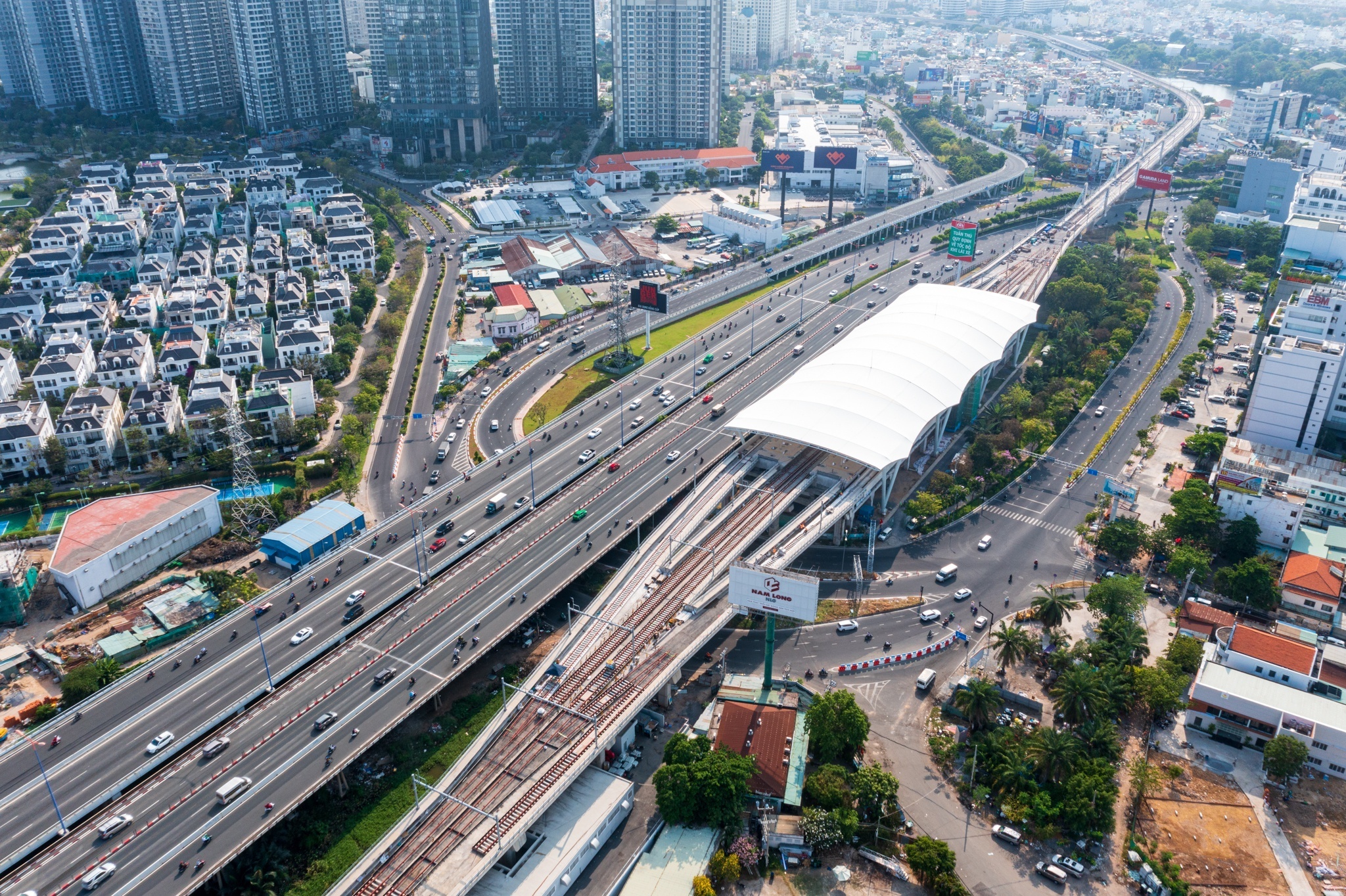 TP.HCM ban cach phat trien he sinh thai TOD gan voi 8 tuyen metro hinh anh