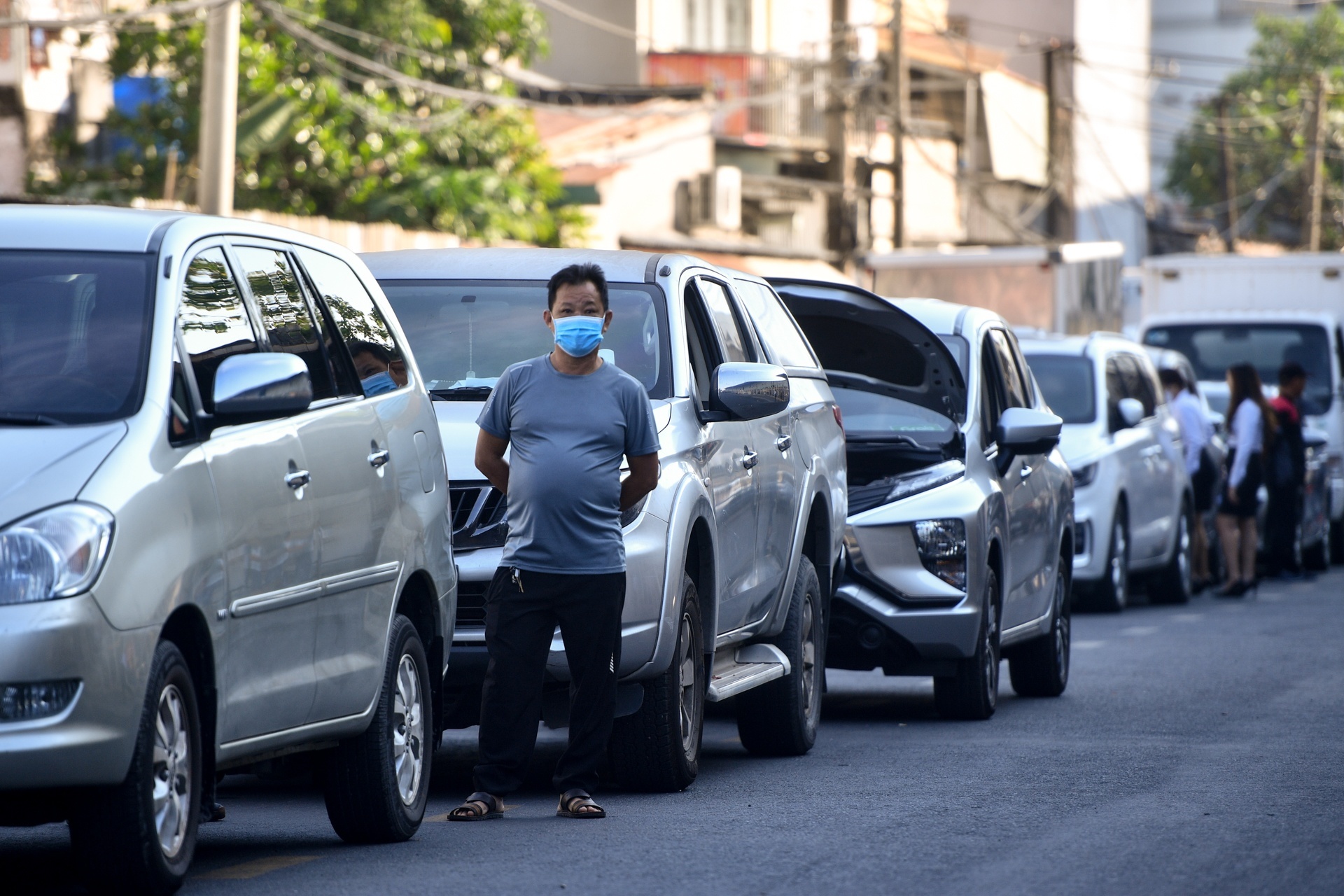 TP.HCM chi con 8/17 trung tam dang kiem hoat dong hinh anh