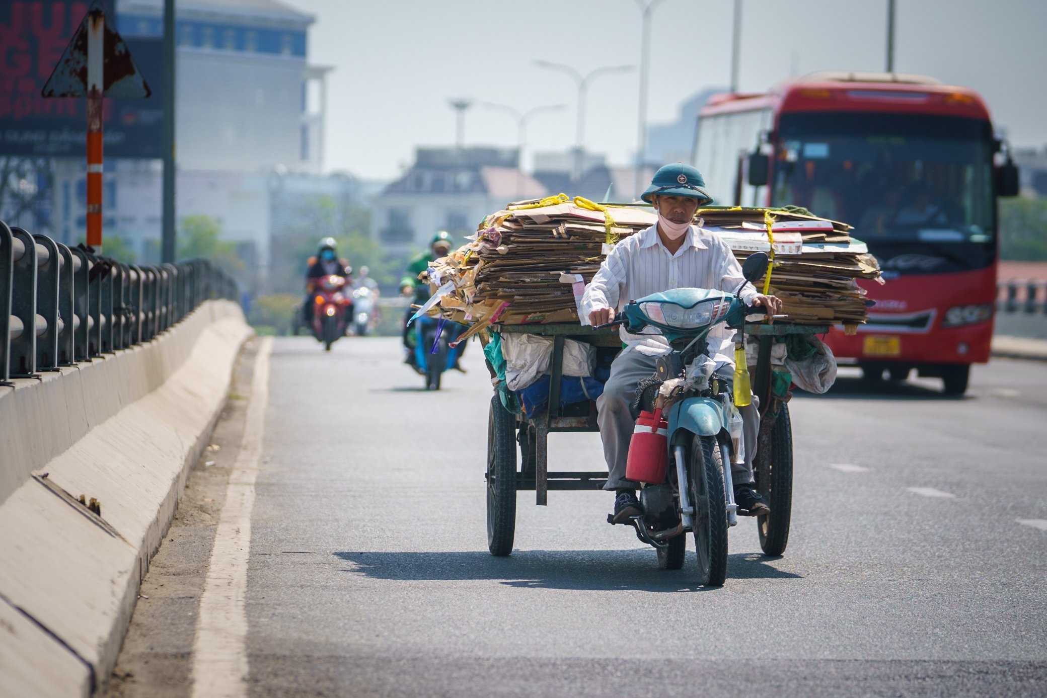cau Nguyen Huu Canh anh 6