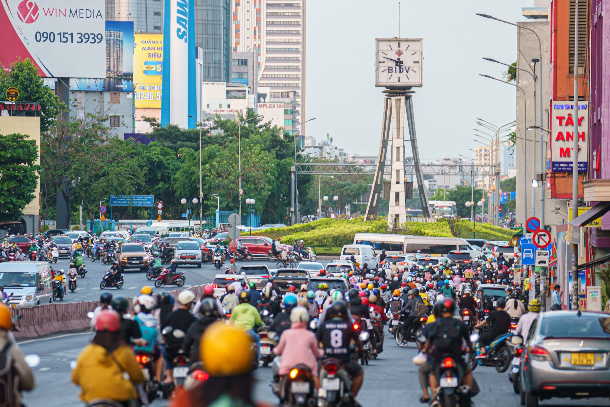 Vong xoay Dien Bien Phu anh 2