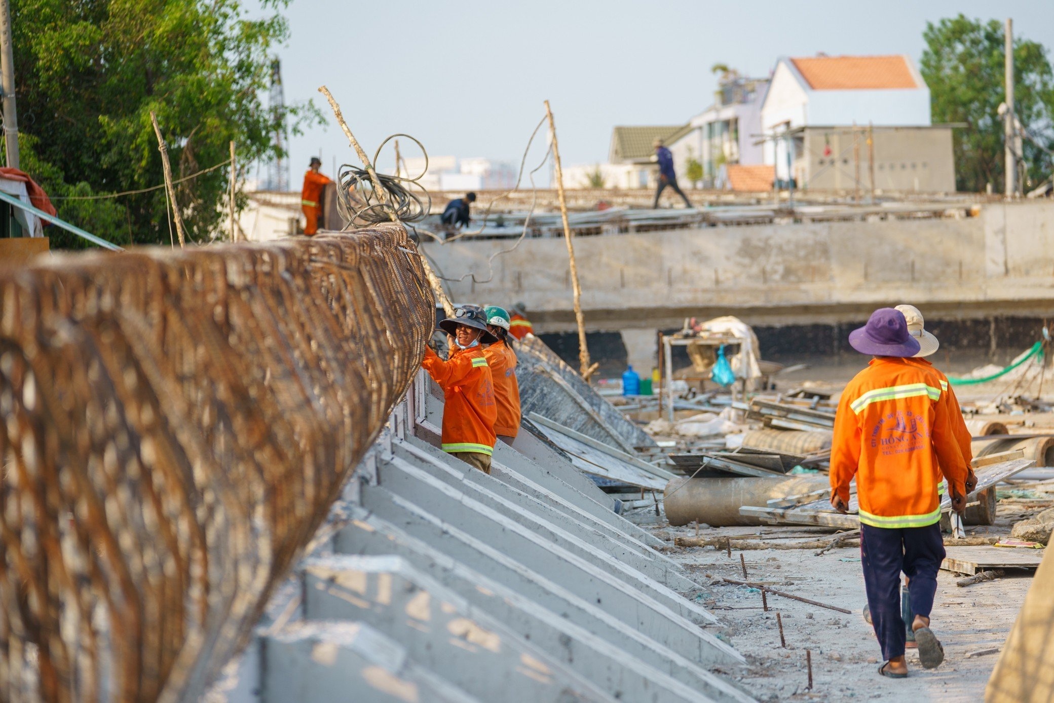 cau Long Kieng anh 11