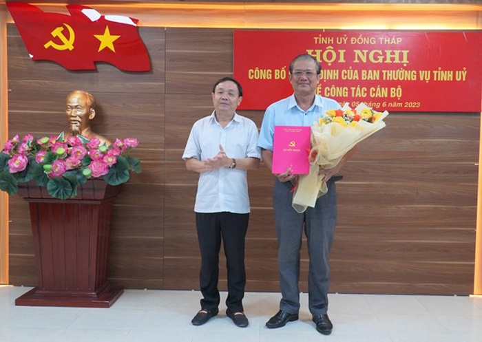 Cong bo quyet dinh cua Thuong vu Tinh uy Dong Thap ve cong tac can bo hinh anh