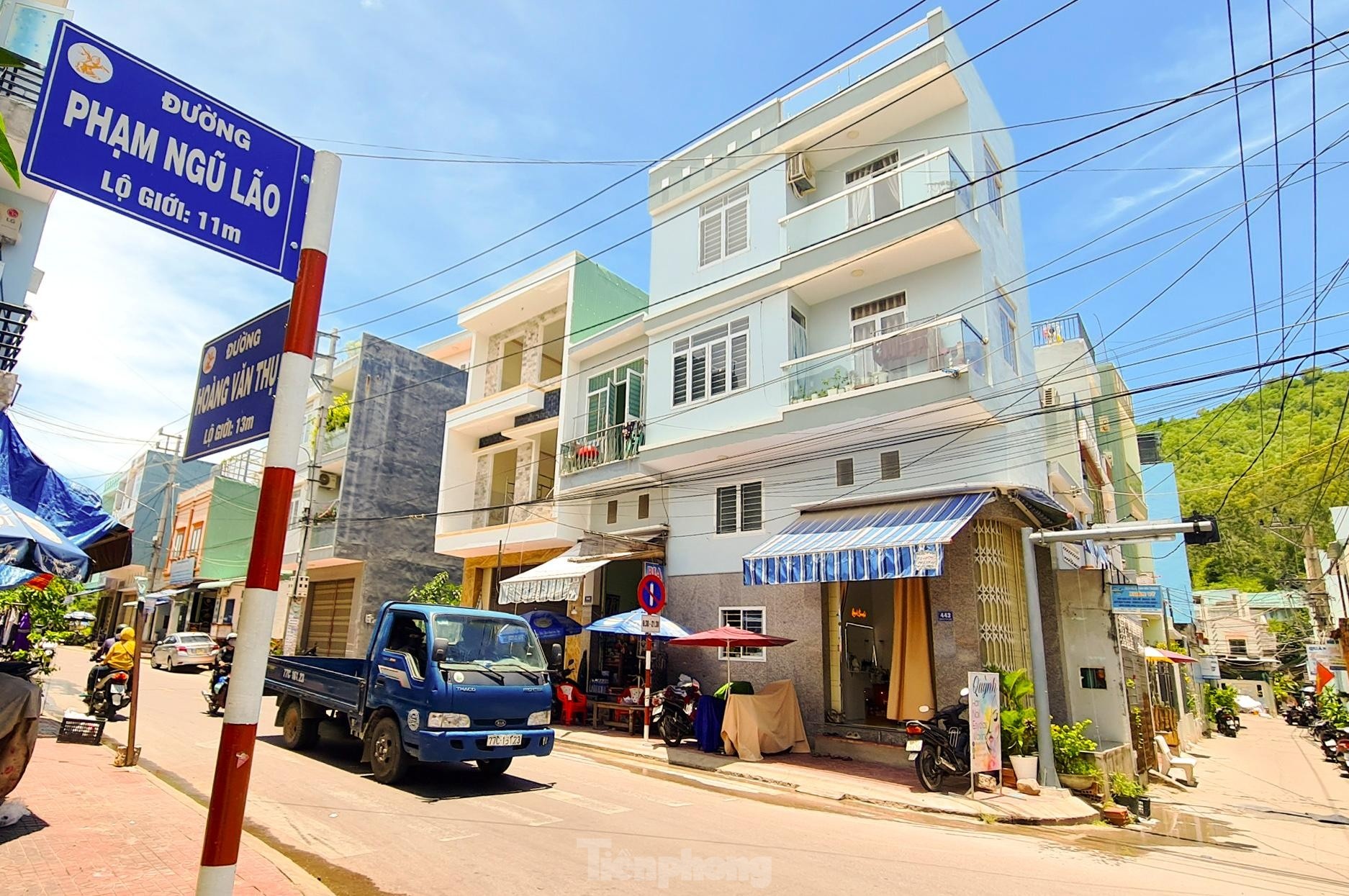 Ky luat Chu tich anh 1