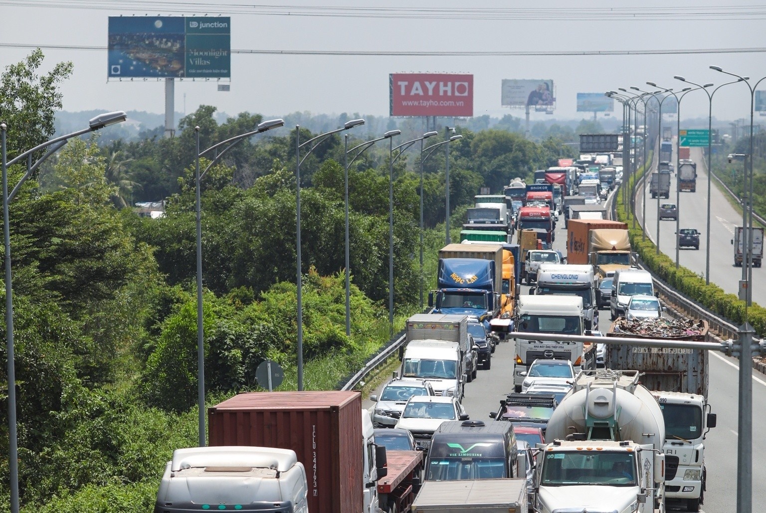 Cam xe qua da cau vuot cao toc TP.HCM - Long Thanh trong 30 ngay hinh anh