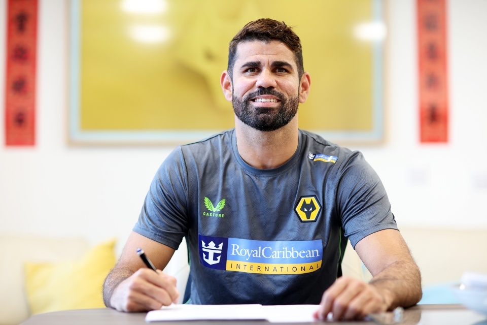 Costa trong ngay quay video ra mat Wolves: ‘Toi so chet khiep’ hinh anh