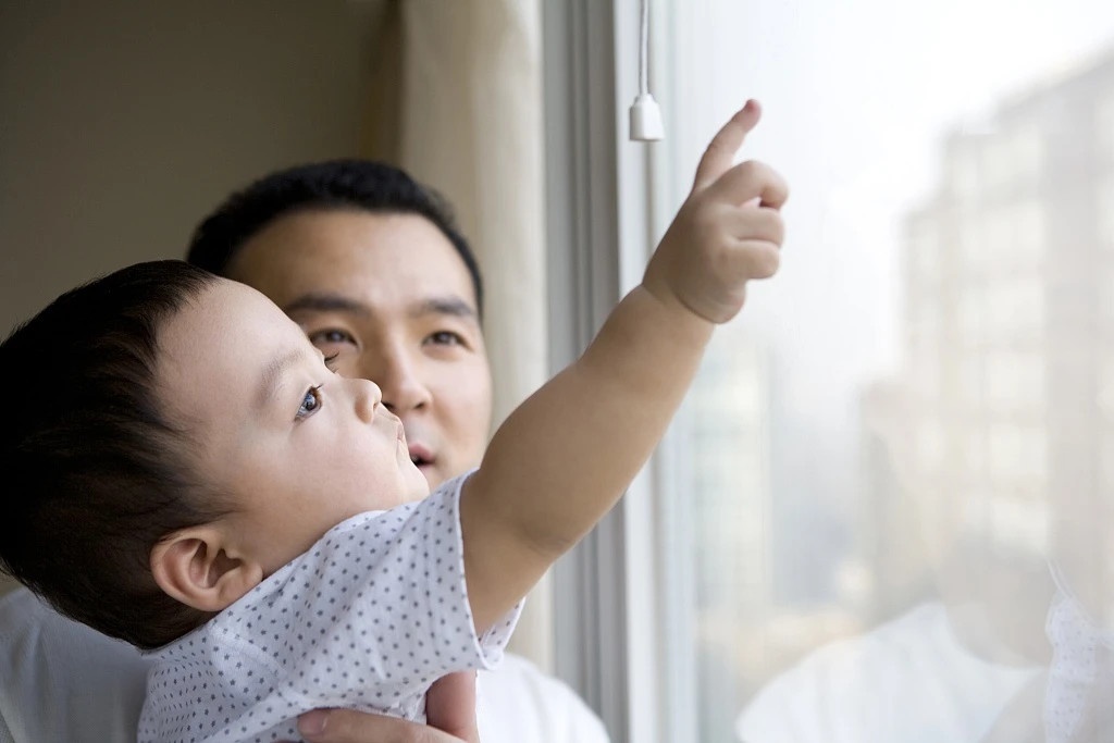 Nguoi cha 'bien mat' o Trung Quoc hinh anh