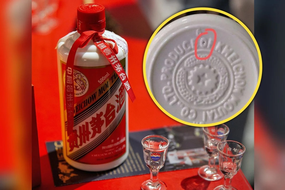 Hang loat chai Mao Dai o Trung Quoc bi khoan lo, bom ruou re tien hinh anh