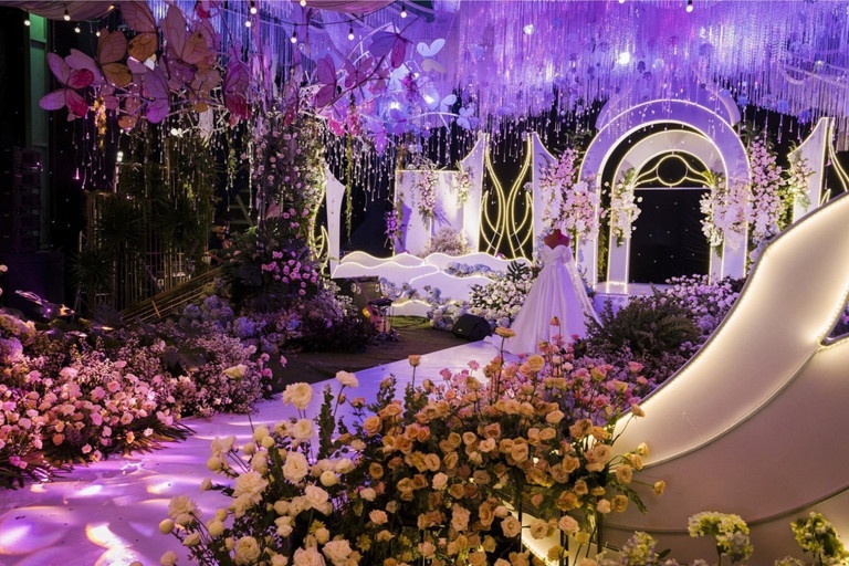 dam cuoi,  hoa tuoi nhap khau,  dam cuoi Viet Nam anh 1