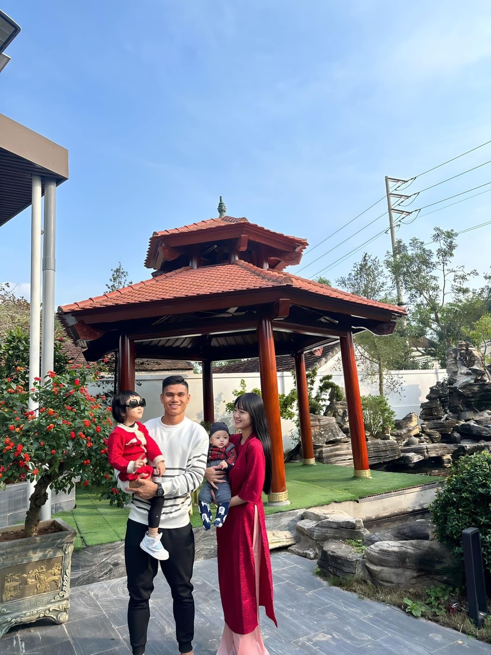 valentine cau thu Viet,  le tinh nhan 14/2,  Que Ngoc Hai,  Bui Tien Dung anh 8