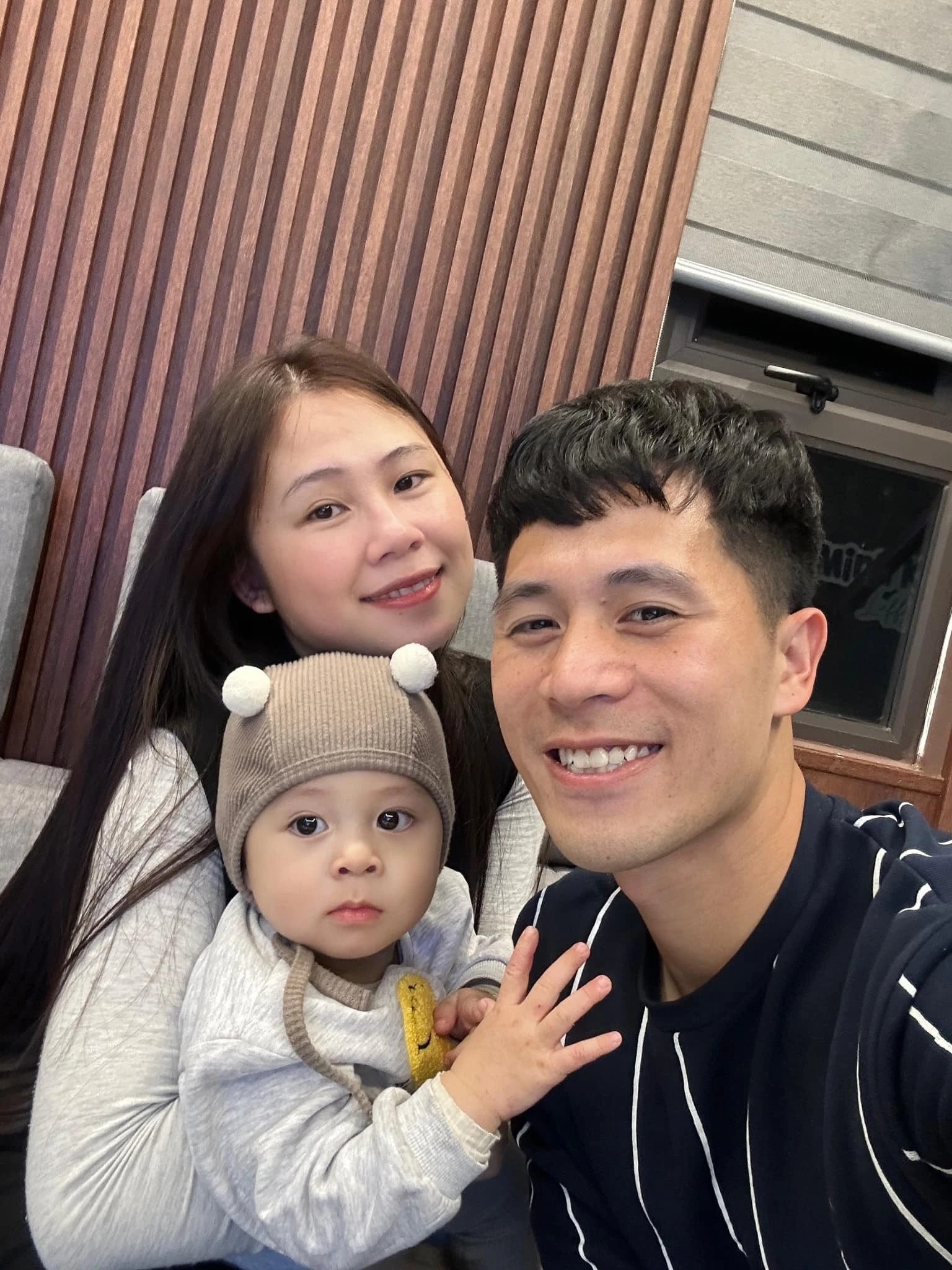 valentine cau thu Viet,  le tinh nhan 14/2,  Que Ngoc Hai,  Bui Tien Dung anh 4