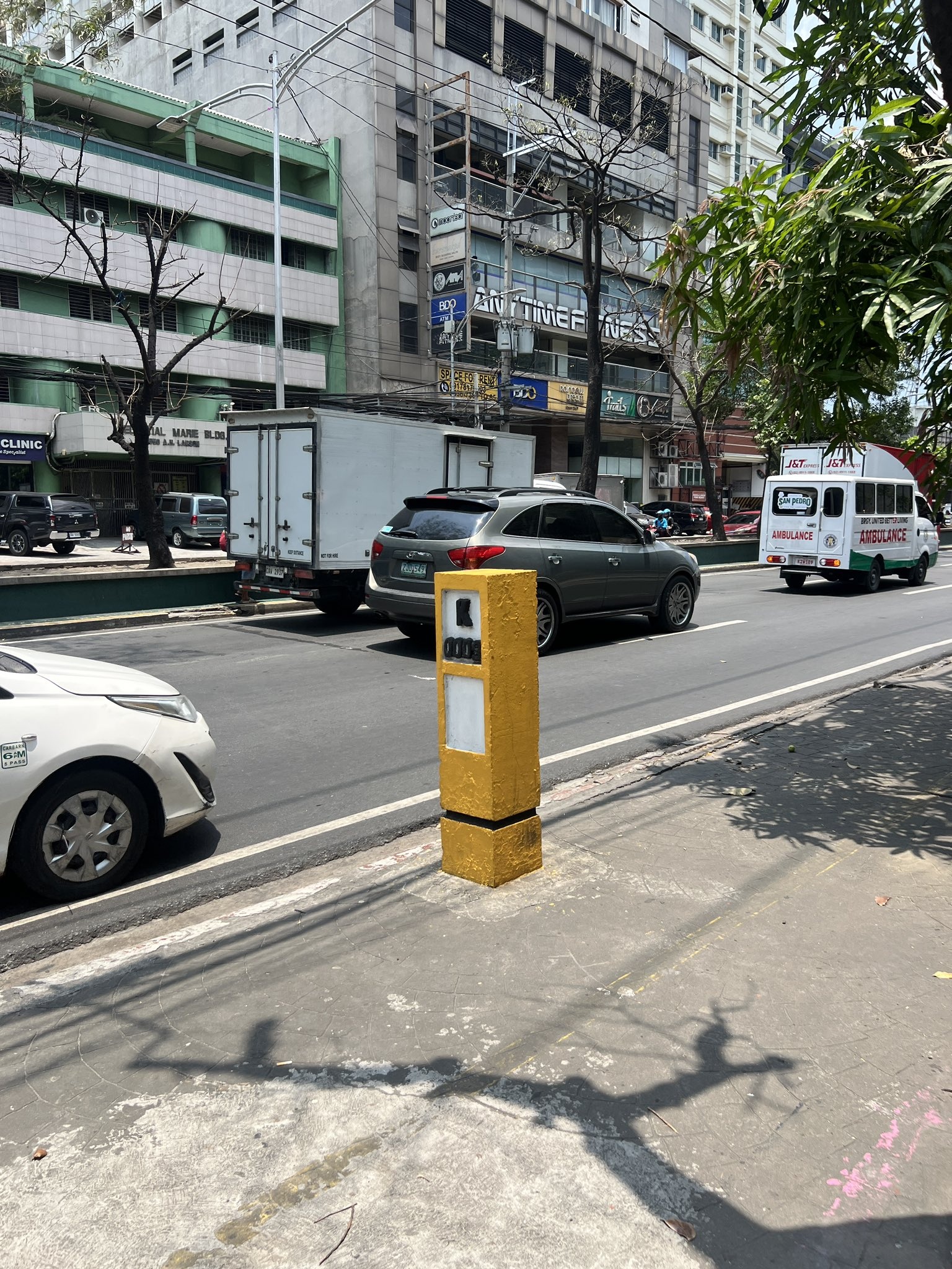 Metro Manila,  ngay khong bong,  Philippines ngay khong bong,  hien tuong ky la anh 1