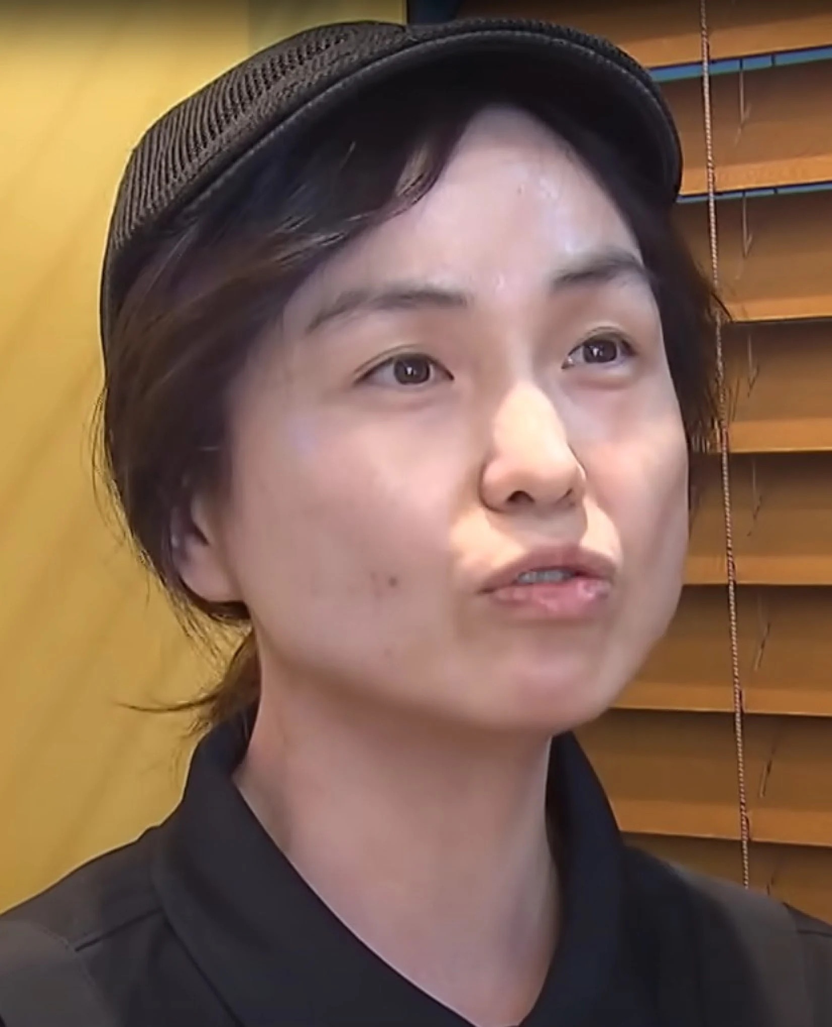 giao thieu ong hut,  quan ly quy goi,  khach hang,  quan ca phe anh 2