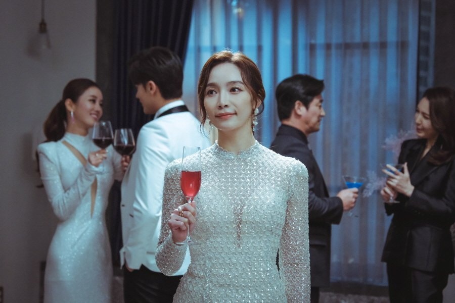 review Love (ft. Marriage & Divorce) anh 12