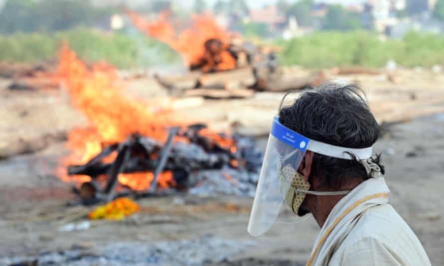 Phat hien hang loat thi the bi vui trong bai cat o song Hang hinh anh