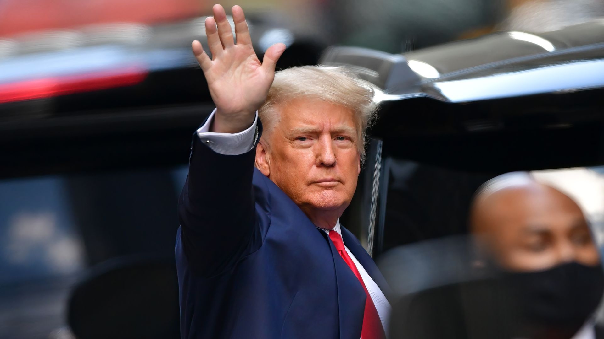 Facebook se cham dut chinh sach mien tru voi cac chinh tri gia hinh anh