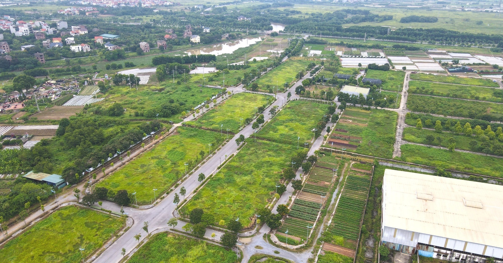 Dat que o Hung Yen dau gia tu 6 trieu len 110 trieu dong/m2 hinh anh