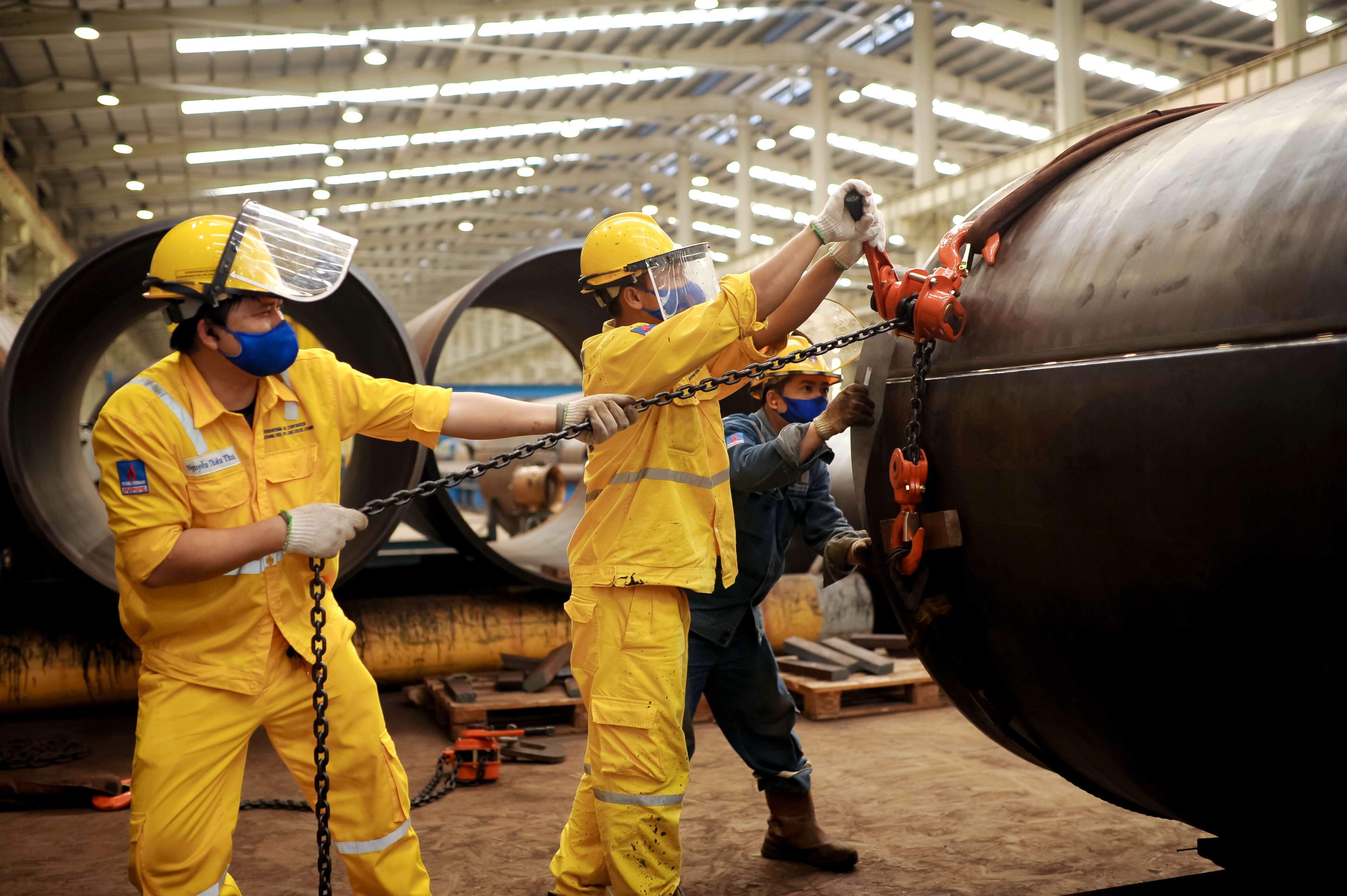 PV GAS huong ung 63 nam ngay truyen thong nganh Dau khi Viet Nam hinh anh