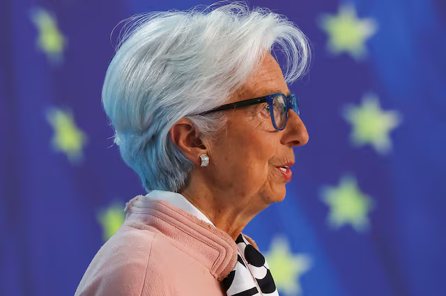 Chau Au ha lai suat hinh anh