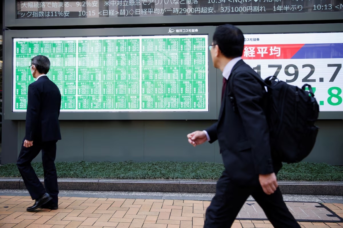 My lui ap thue Trung Quoc, chung khoan chau A dong loat tang diem hinh anh