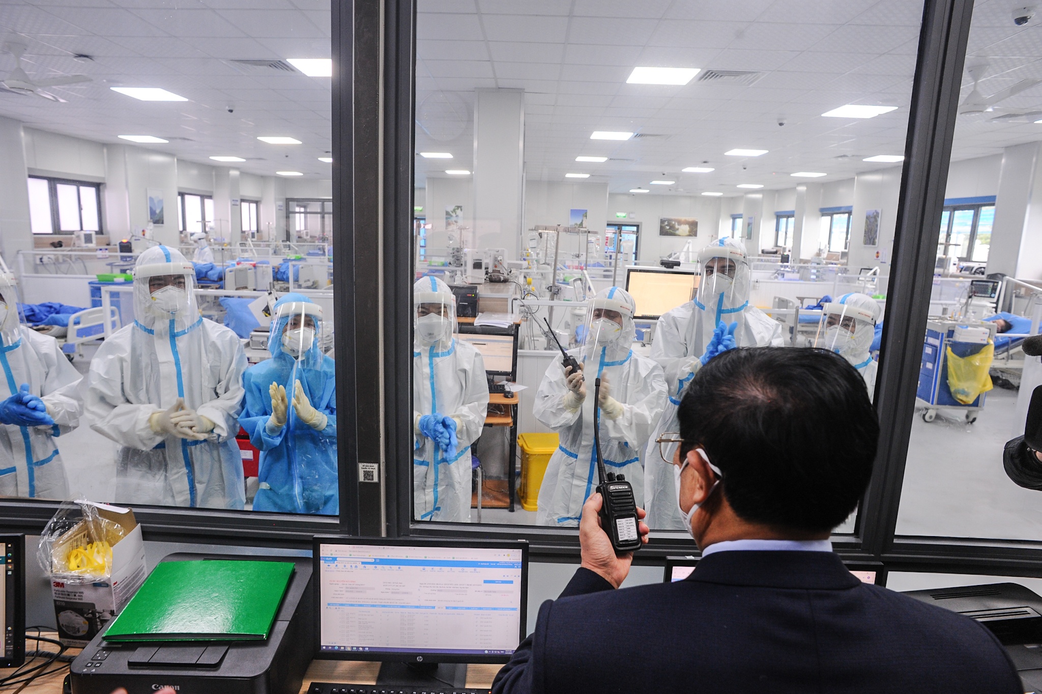 Thu tuong chuc tet Benh vien anh 5