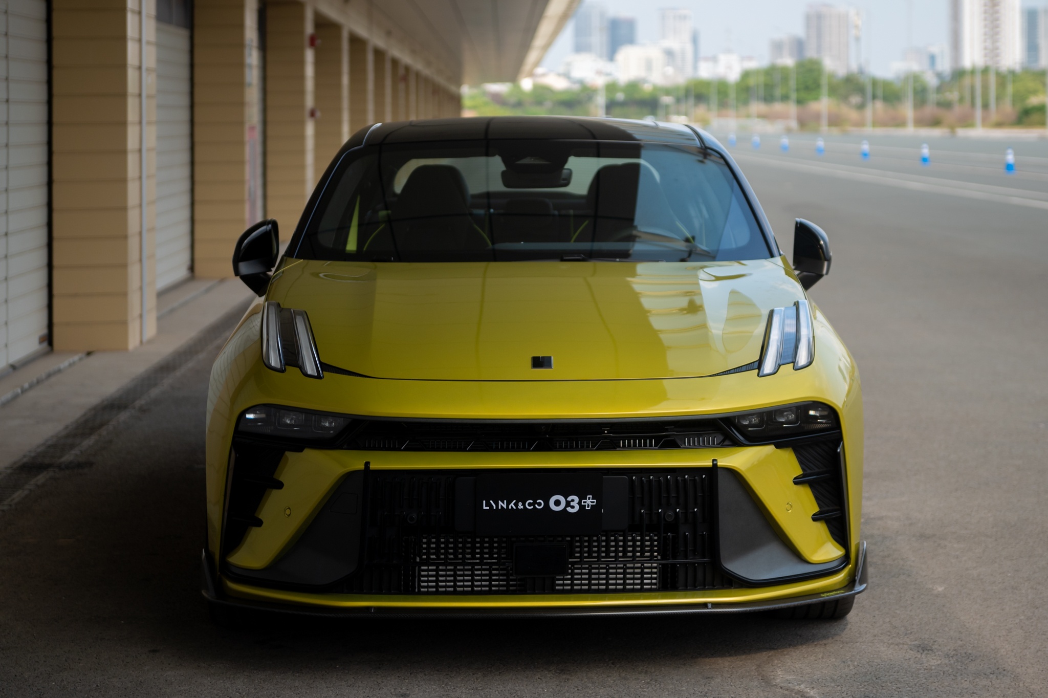 trai nghiem xe the thao anh 8