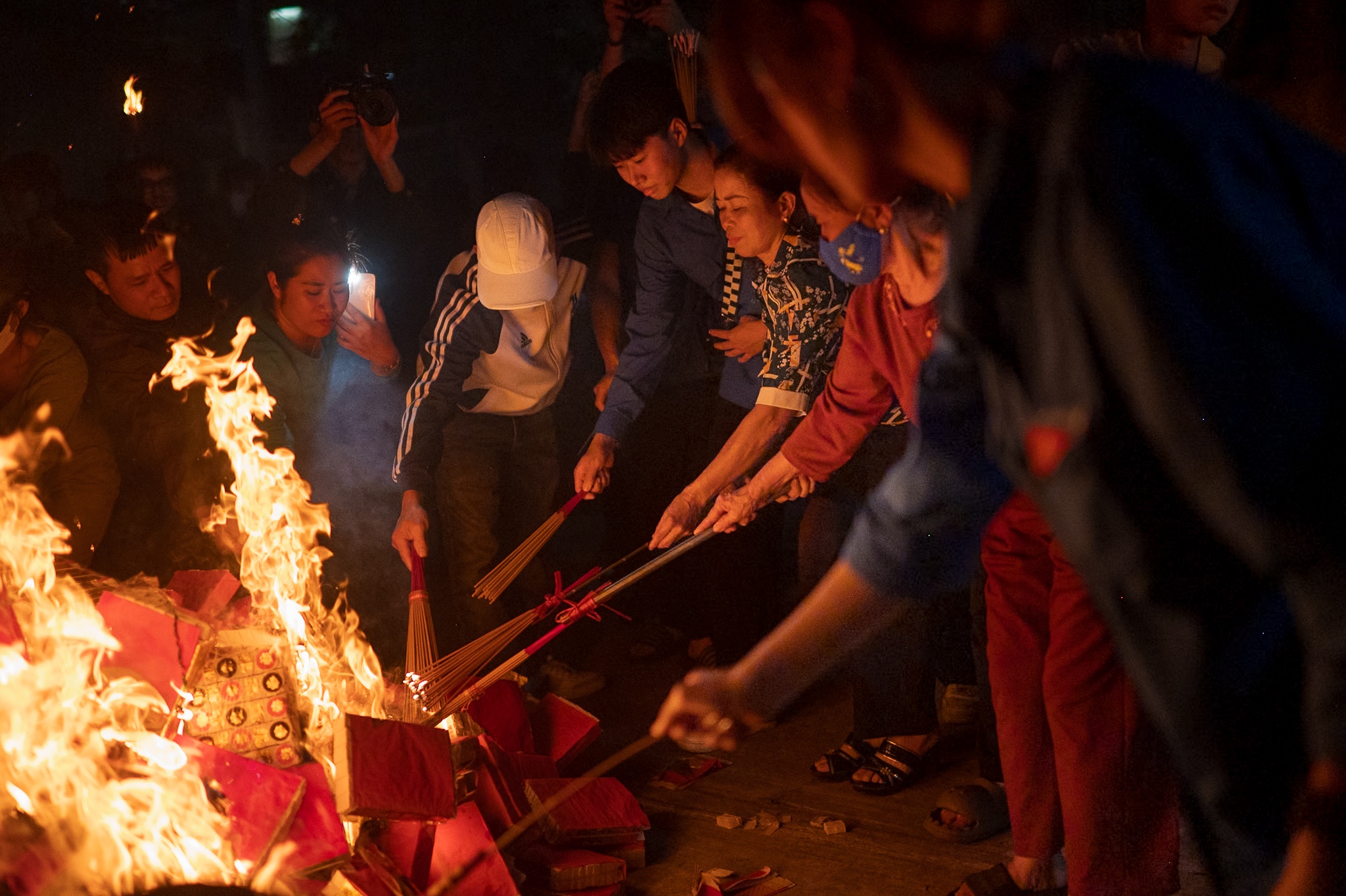 Lấy lửa đầu năm ảnh 6 Lay lua dau nam anh 6