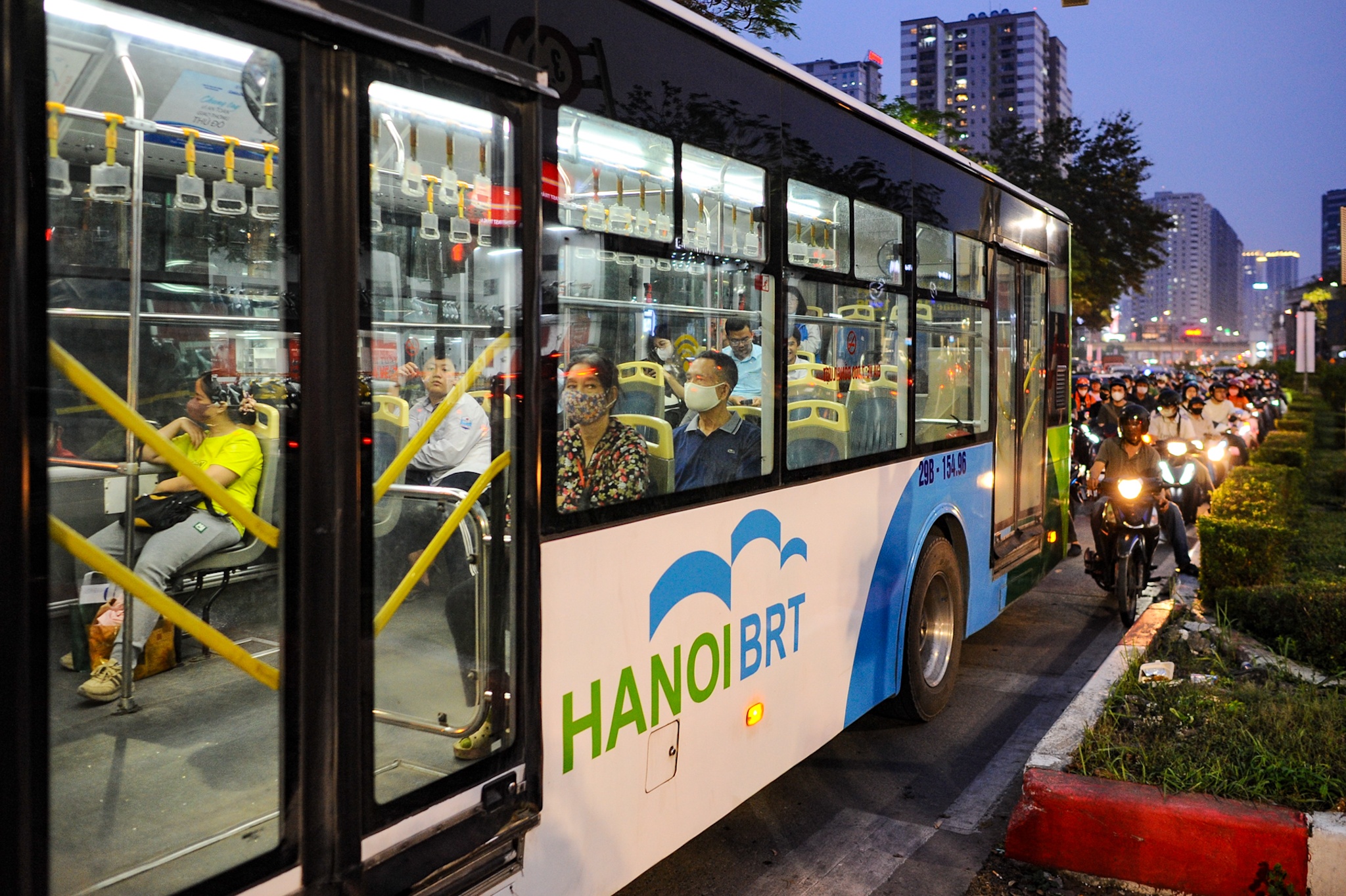 buyt nhanh BRT anh 14