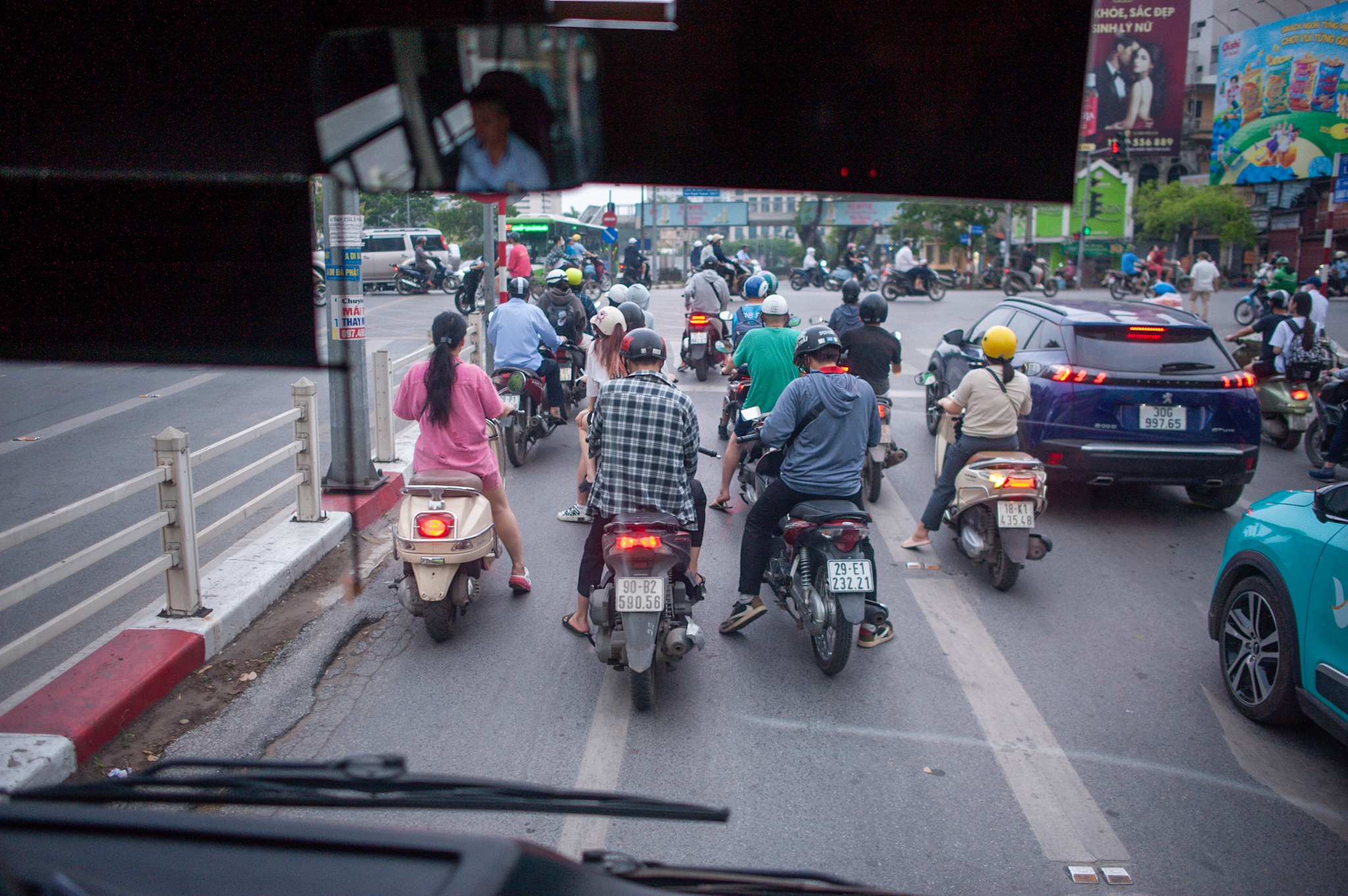 buyt nhanh BRT anh 8