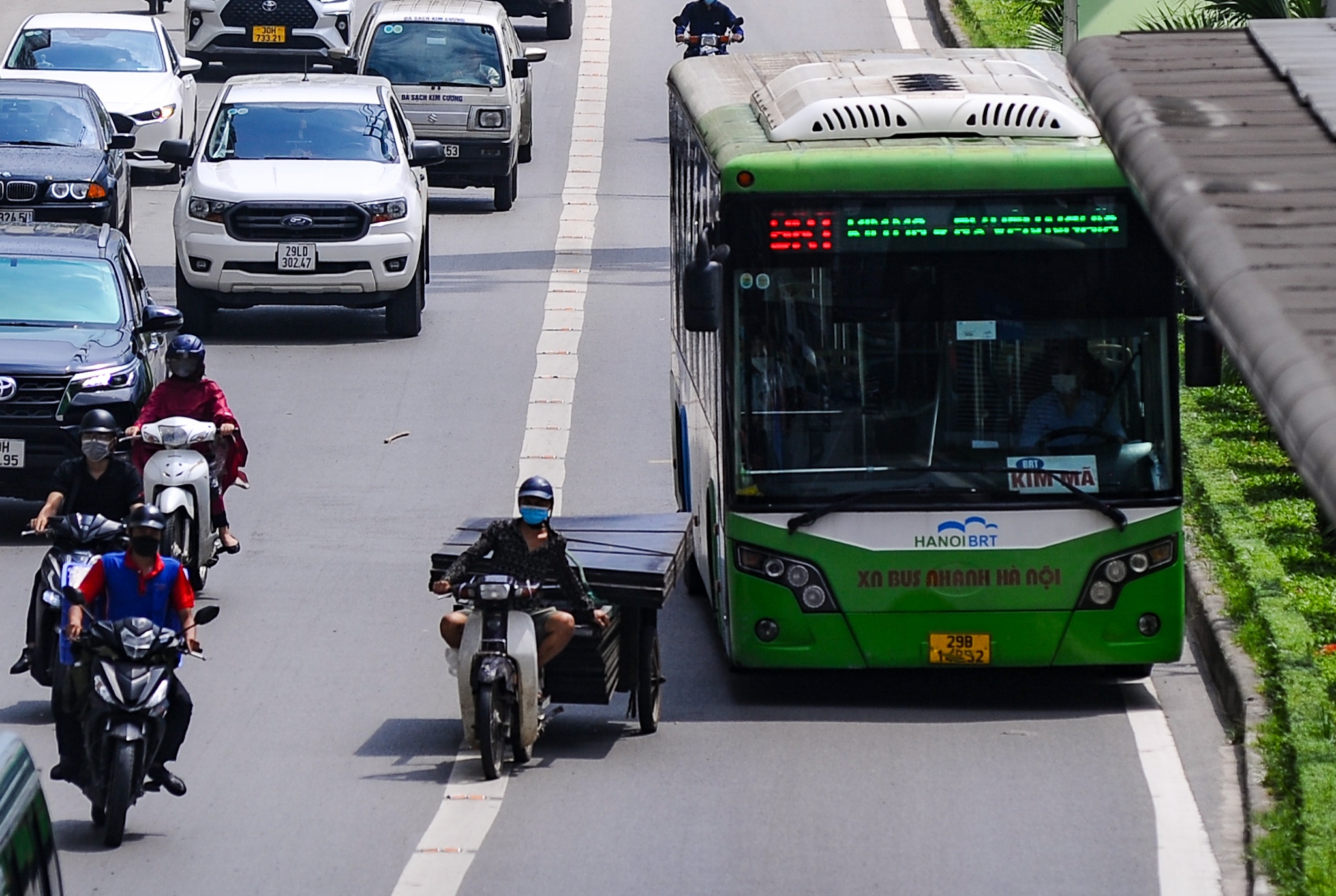 buyt nhanh BRT anh 9