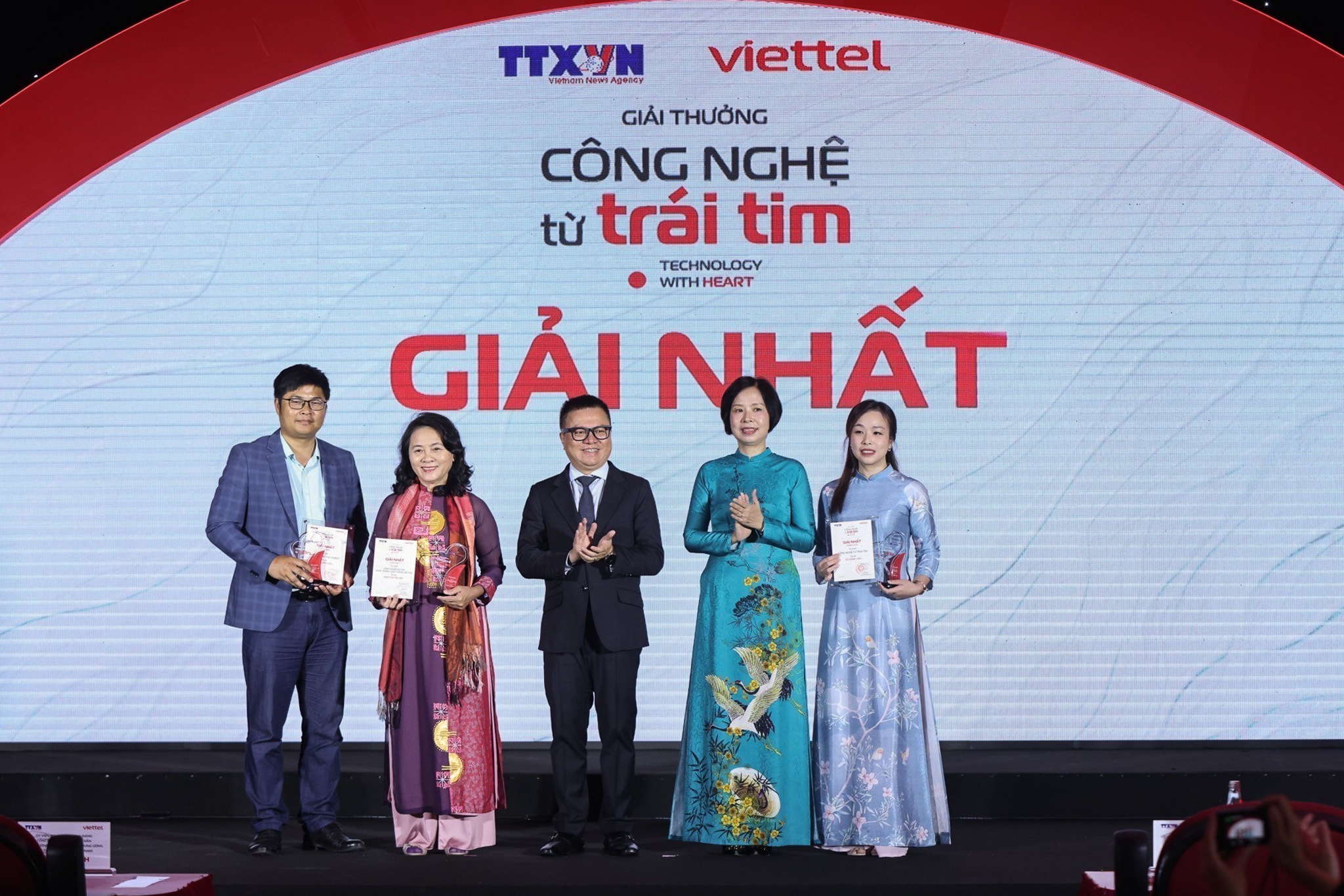 Giai thuong anh anh 1