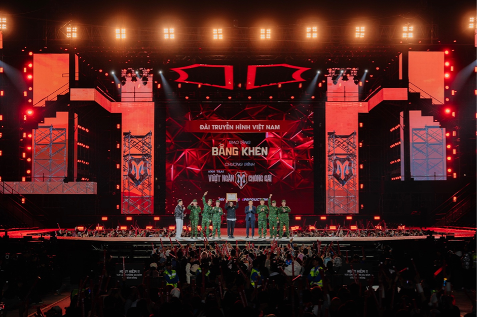 Techcombank nang tam trai nghiem tai Anh trai vuot ngan chong gai hinh anh