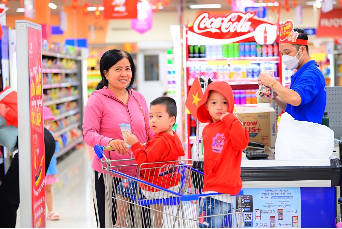 Saigon Co.op,  Co.op Mart anh 6