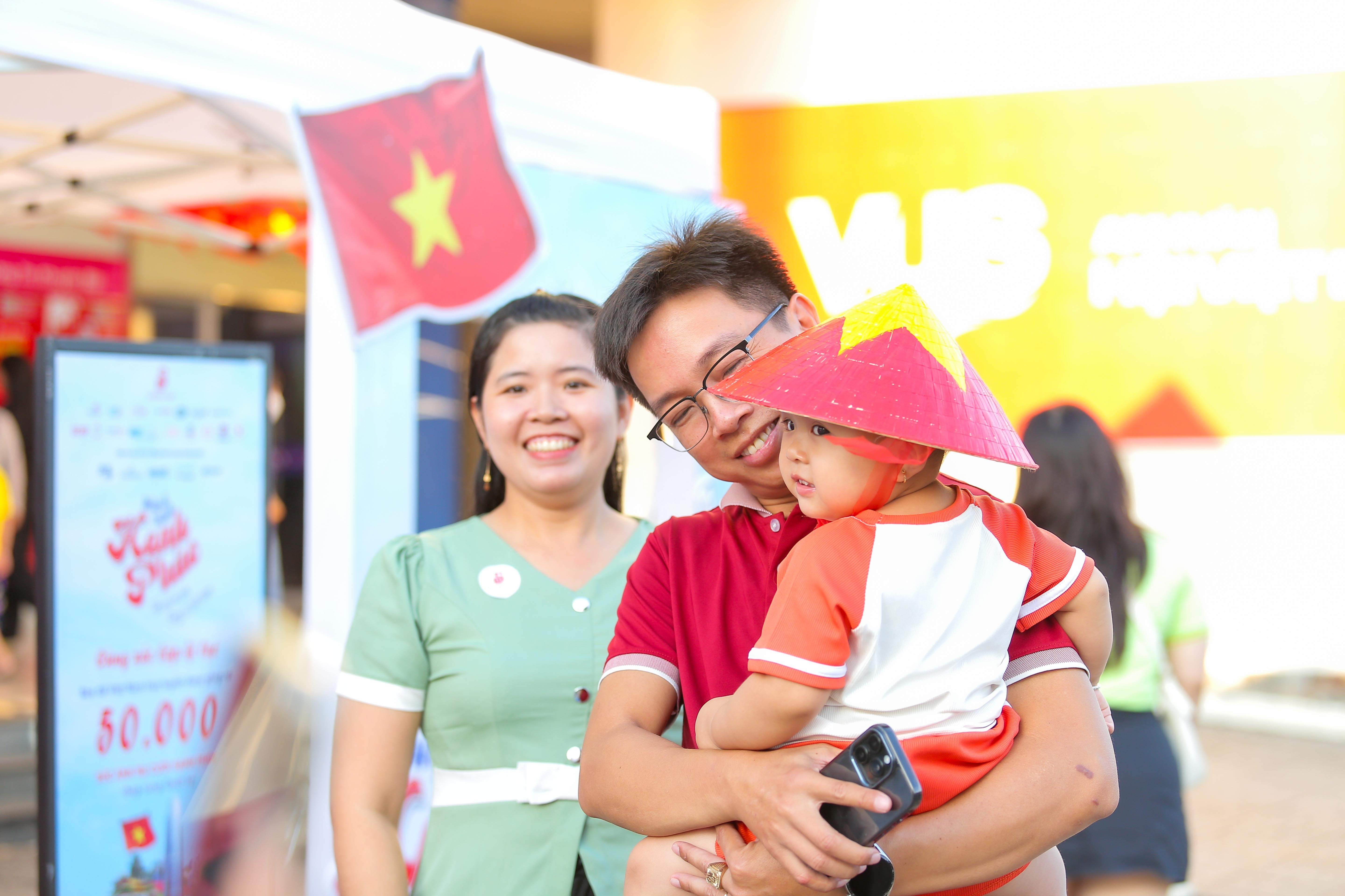 Saigon Co.op,  Co.op Mart anh 7