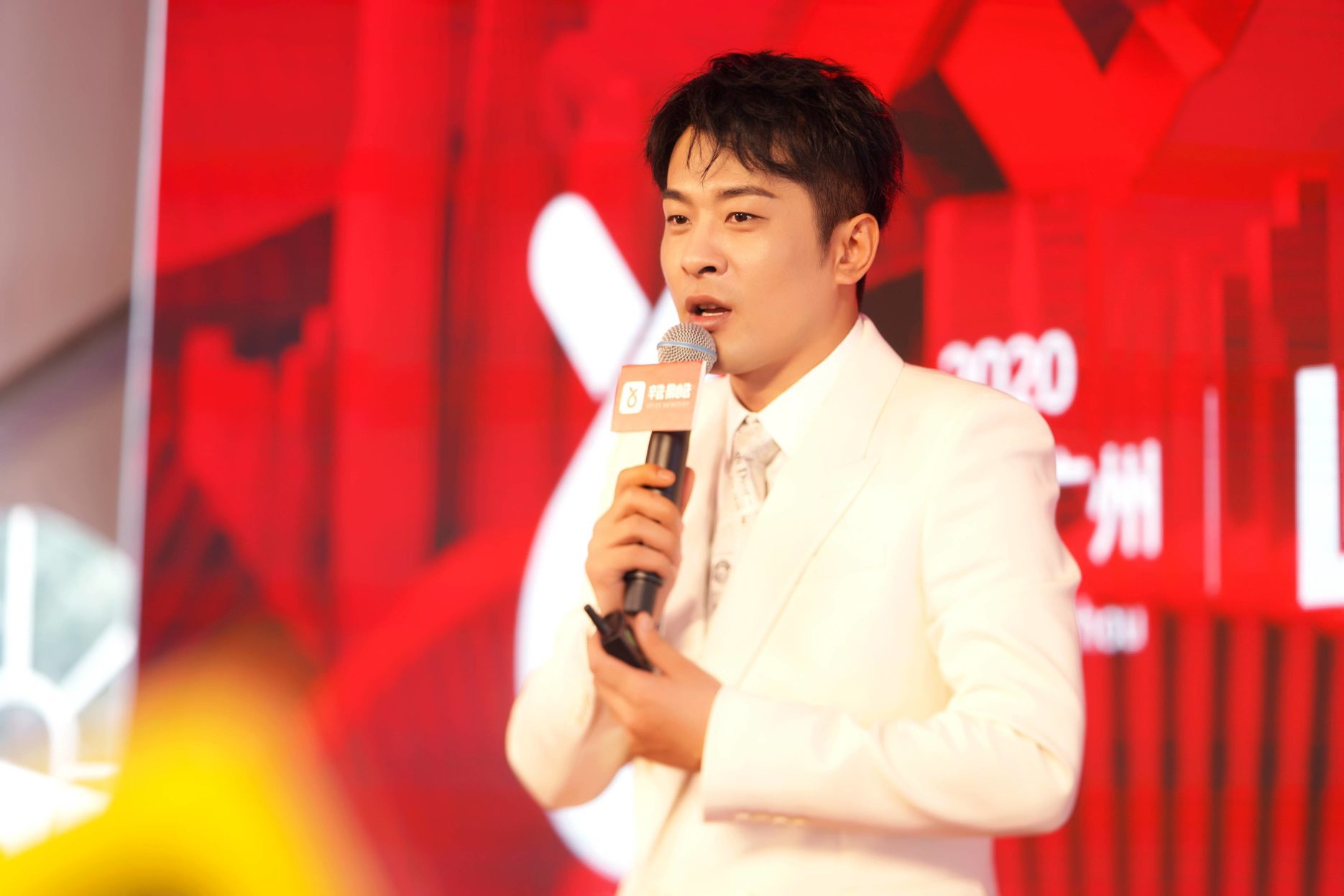 Nhung ky luc kho tin cua 'ong hoang livestream' Trung Quoc hinh anh