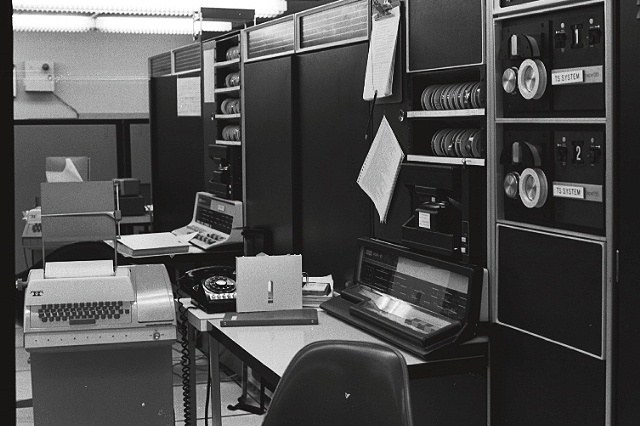 ky niem 50 nam gui email dau tien anh 1