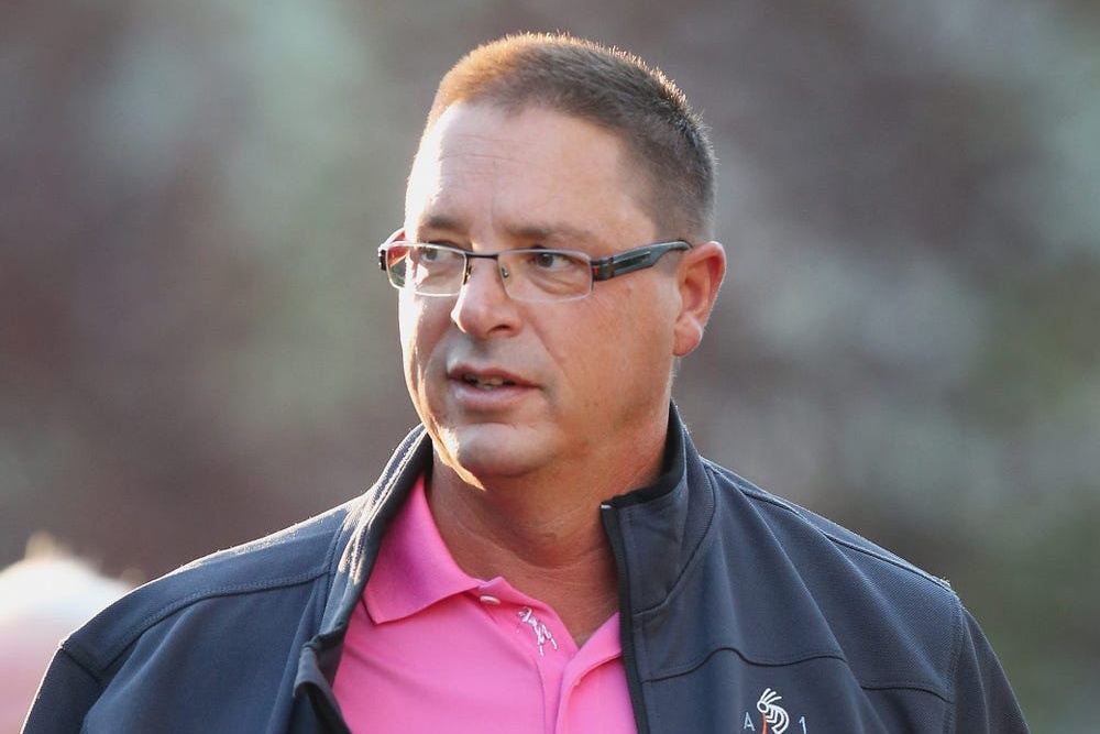 Nguoi quan ly tai san cua Bill Gates cung tung quay roi tinh duc hinh anh